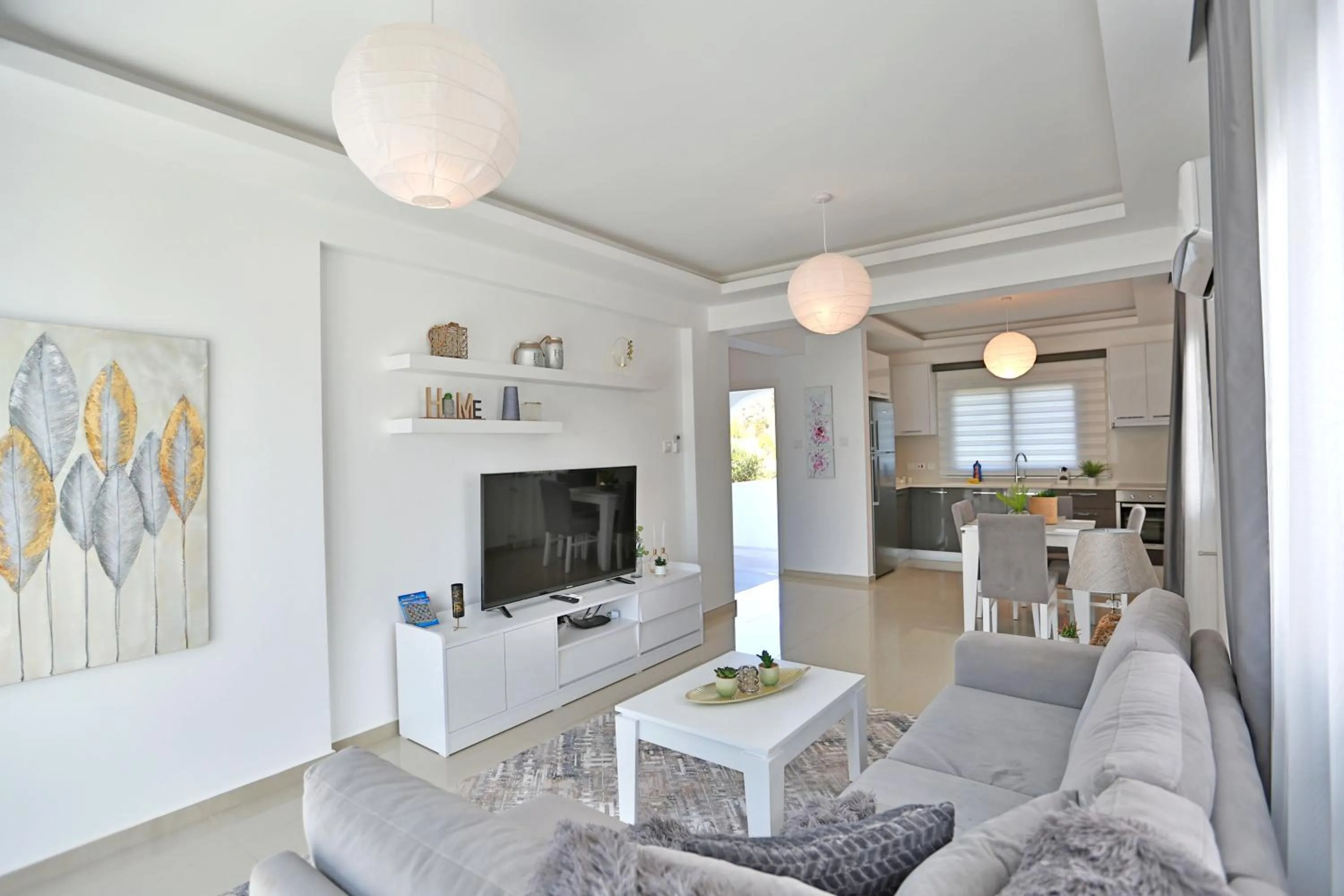 TV and multimedia in Skyline Paradise Villas