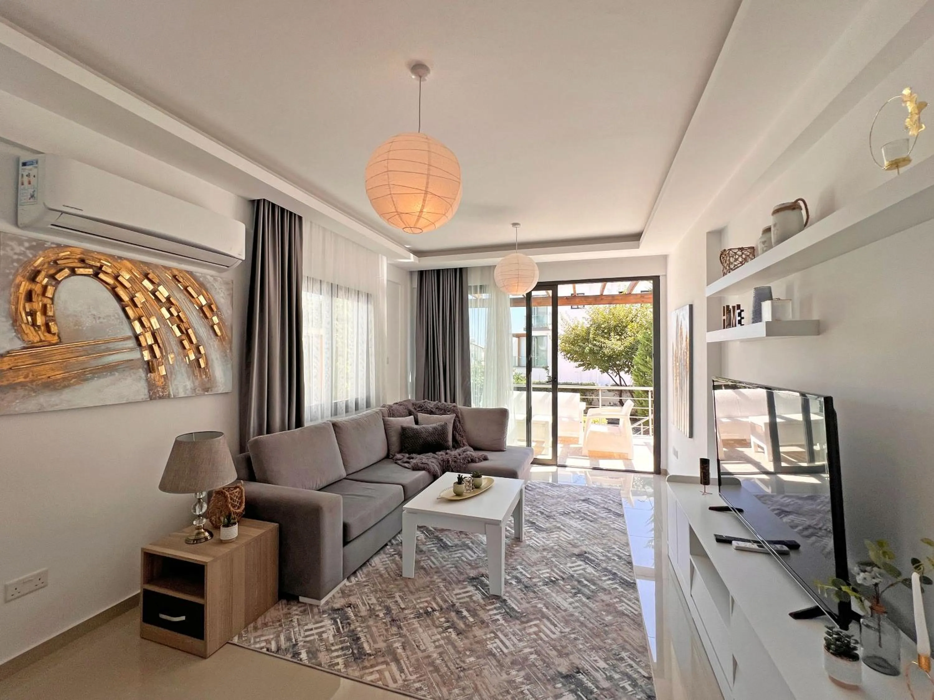 TV and multimedia in Skyline Paradise Villas