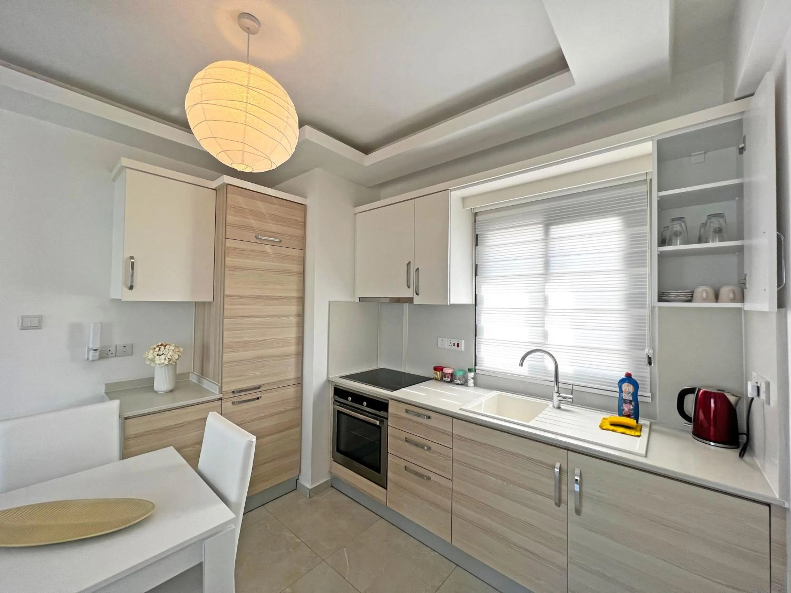 Kitchen or kitchenette in Skyline Paradise Villas
