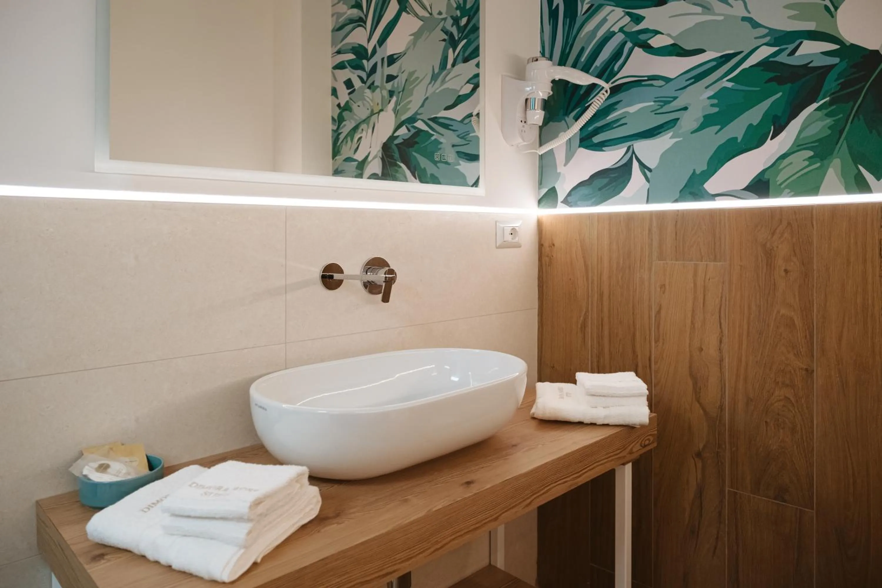 Bathroom in ALBERGO DIFFUSO Dimora Rossi Charme B&B