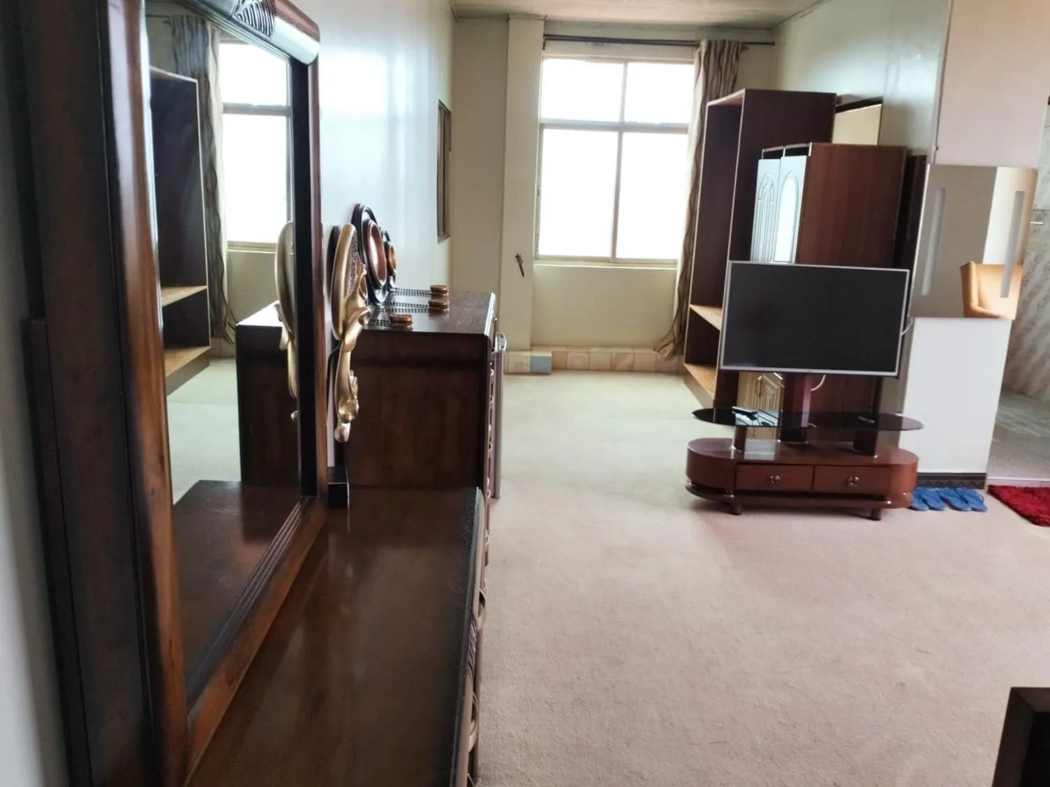 Newstead hotel naivasha