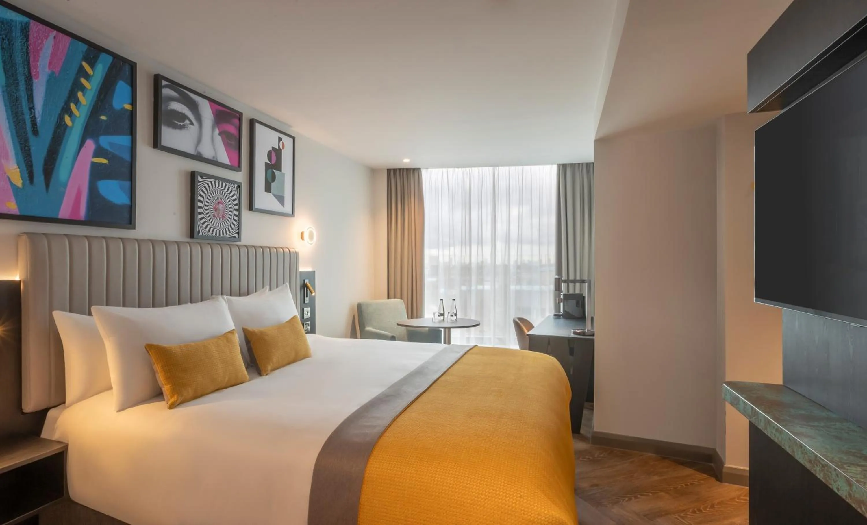 Bed in Maldron Hotel Shoreditch London