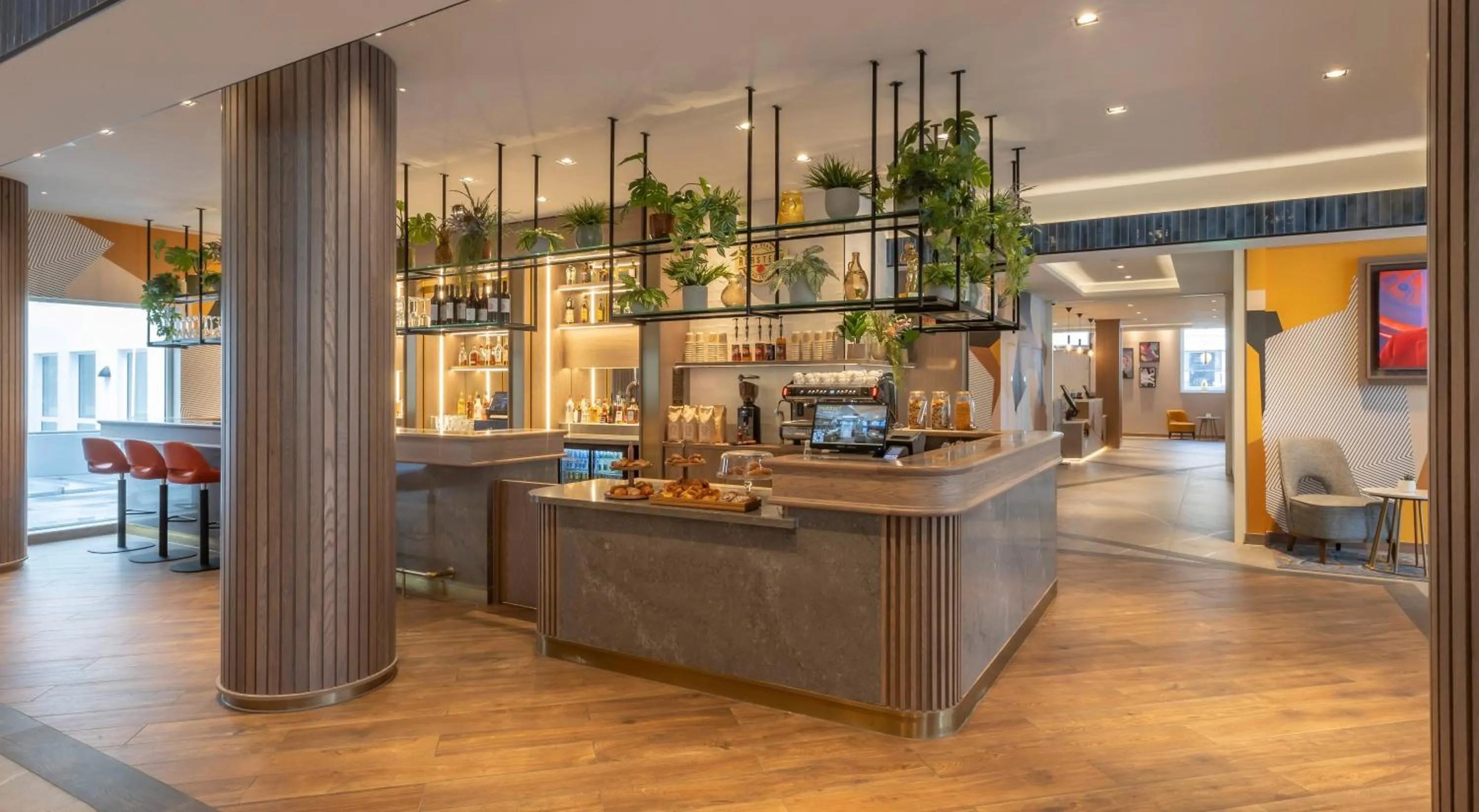 Lobby or reception in Maldron Hotel Brighton City Centre