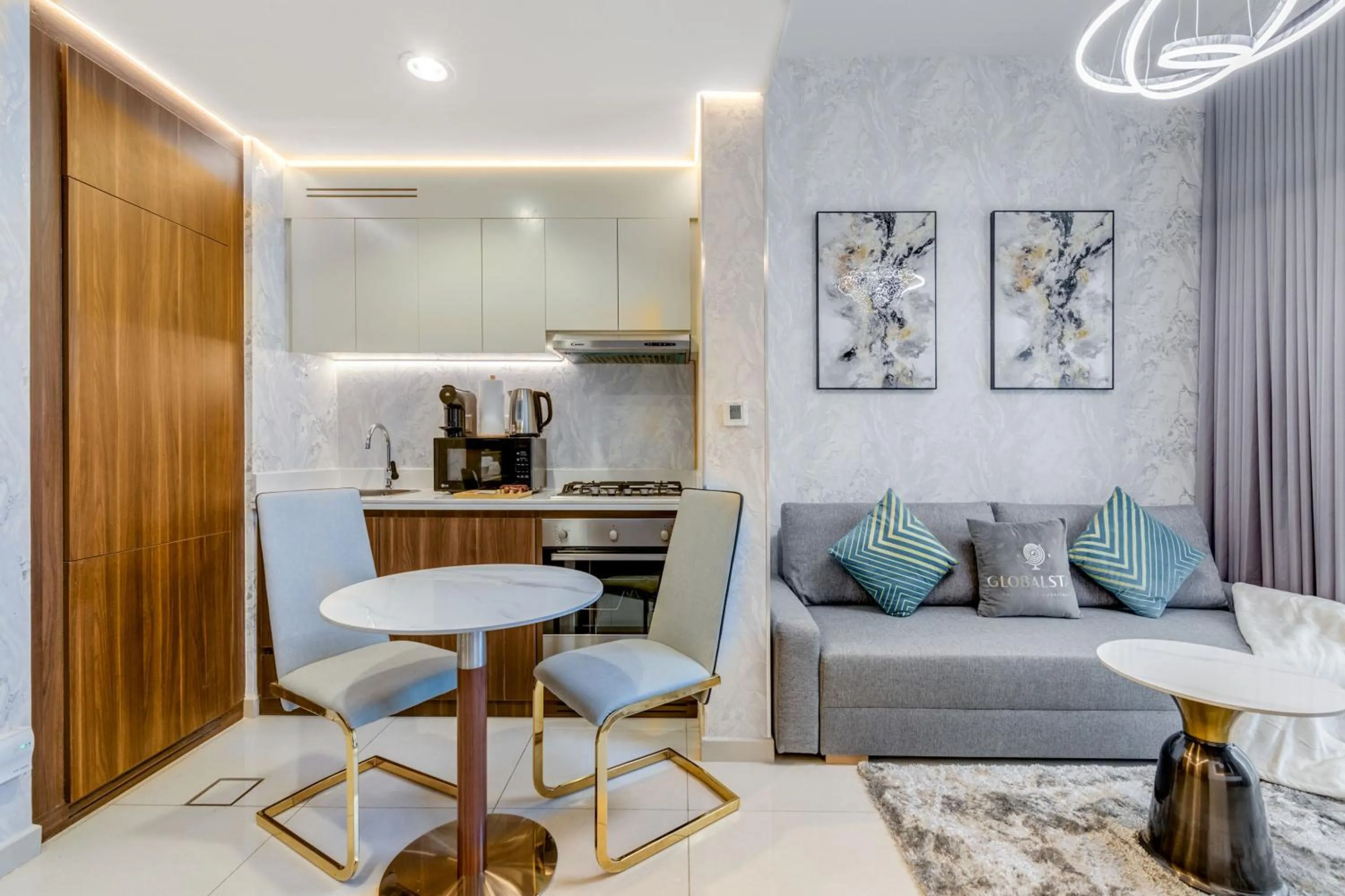 Kitchen or kitchenette in GLOBALSTAY. Luxury Apartments Near The Dubai Canal