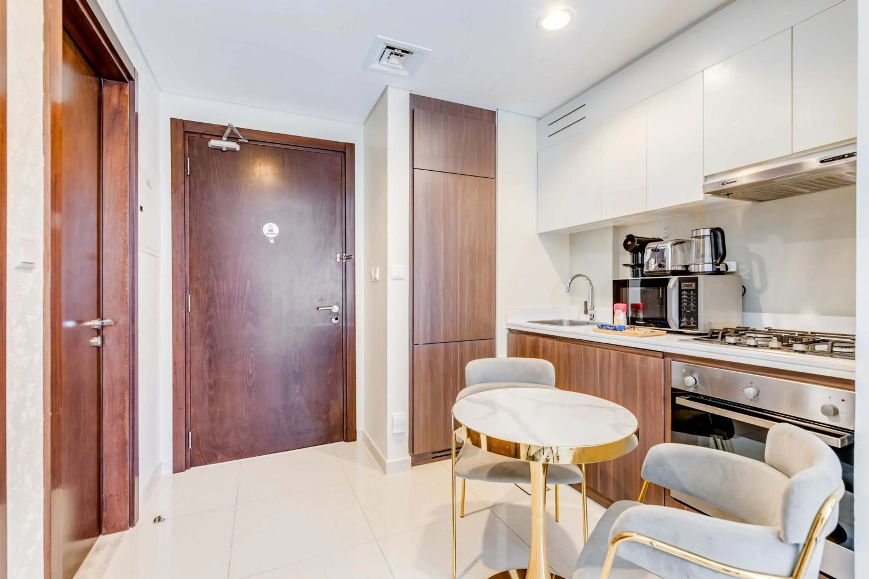 Kitchen or kitchenette in GLOBALSTAY. Luxury Apartments Near The Dubai Canal