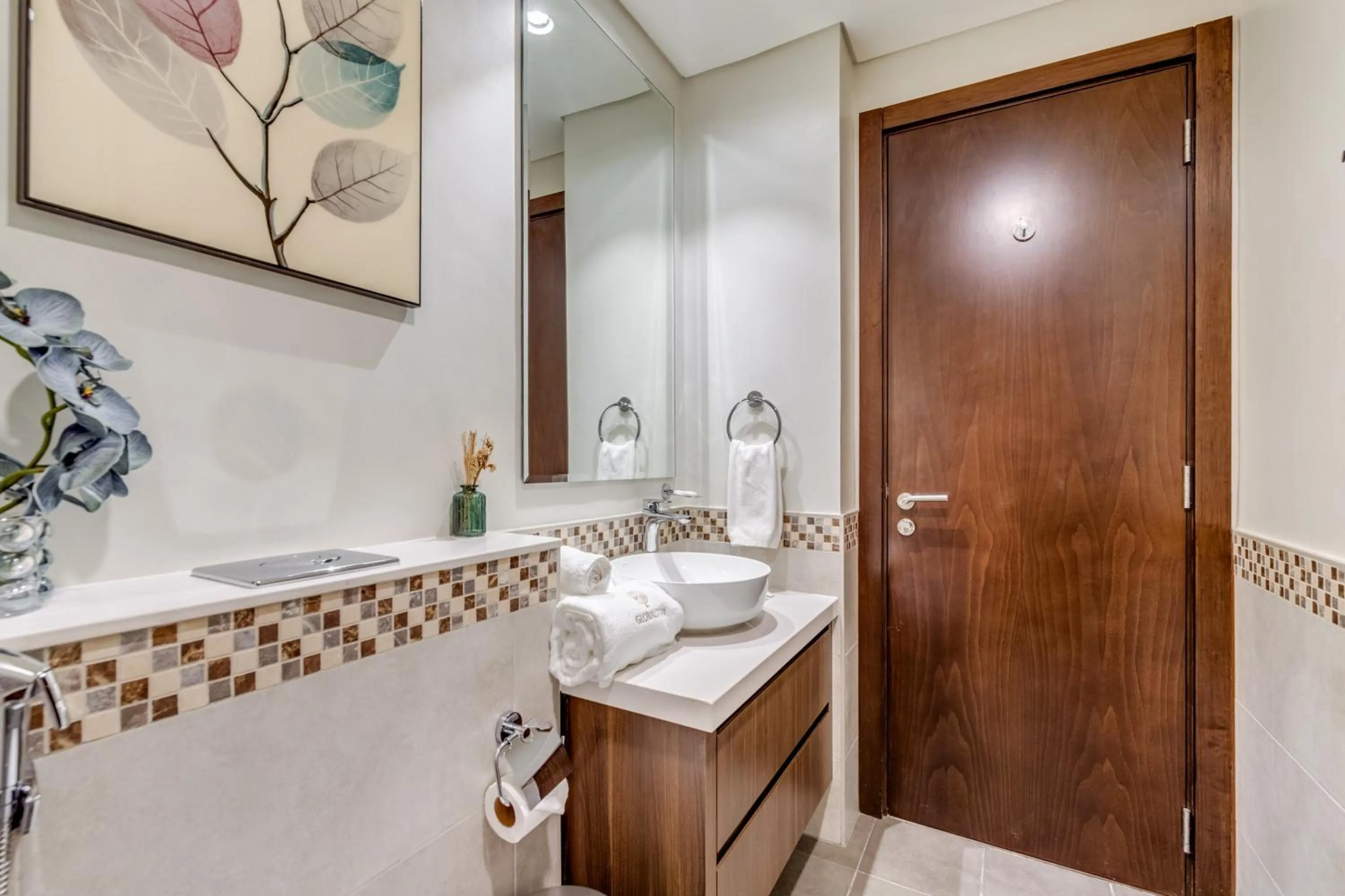 Shower in GLOBALSTAY. Luxury Apartments Near The Dubai Canal
