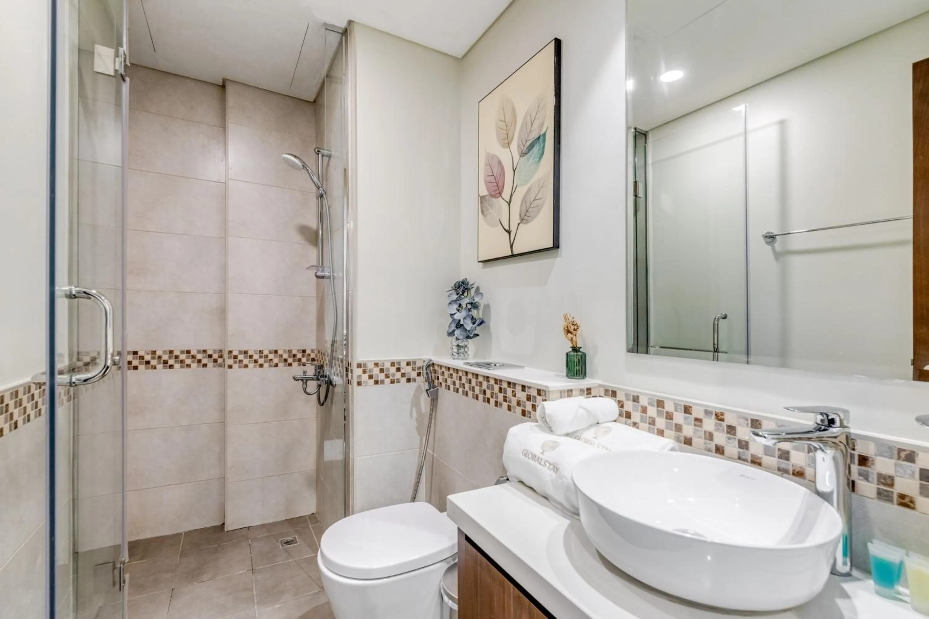 Shower in GLOBALSTAY. Luxury Apartments Near The Dubai Canal