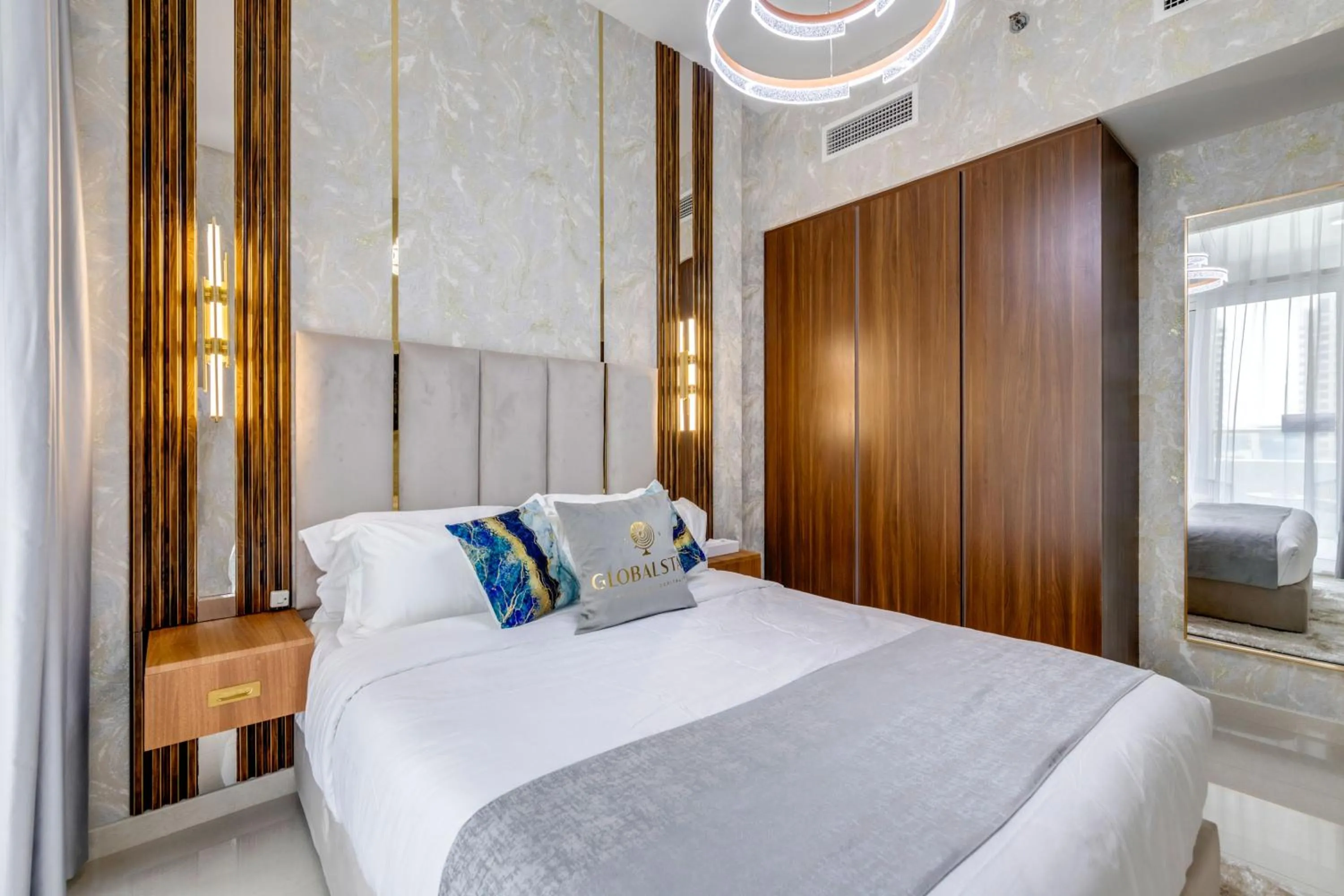 Bed in GLOBALSTAY. Luxury Apartments Near The Dubai Canal