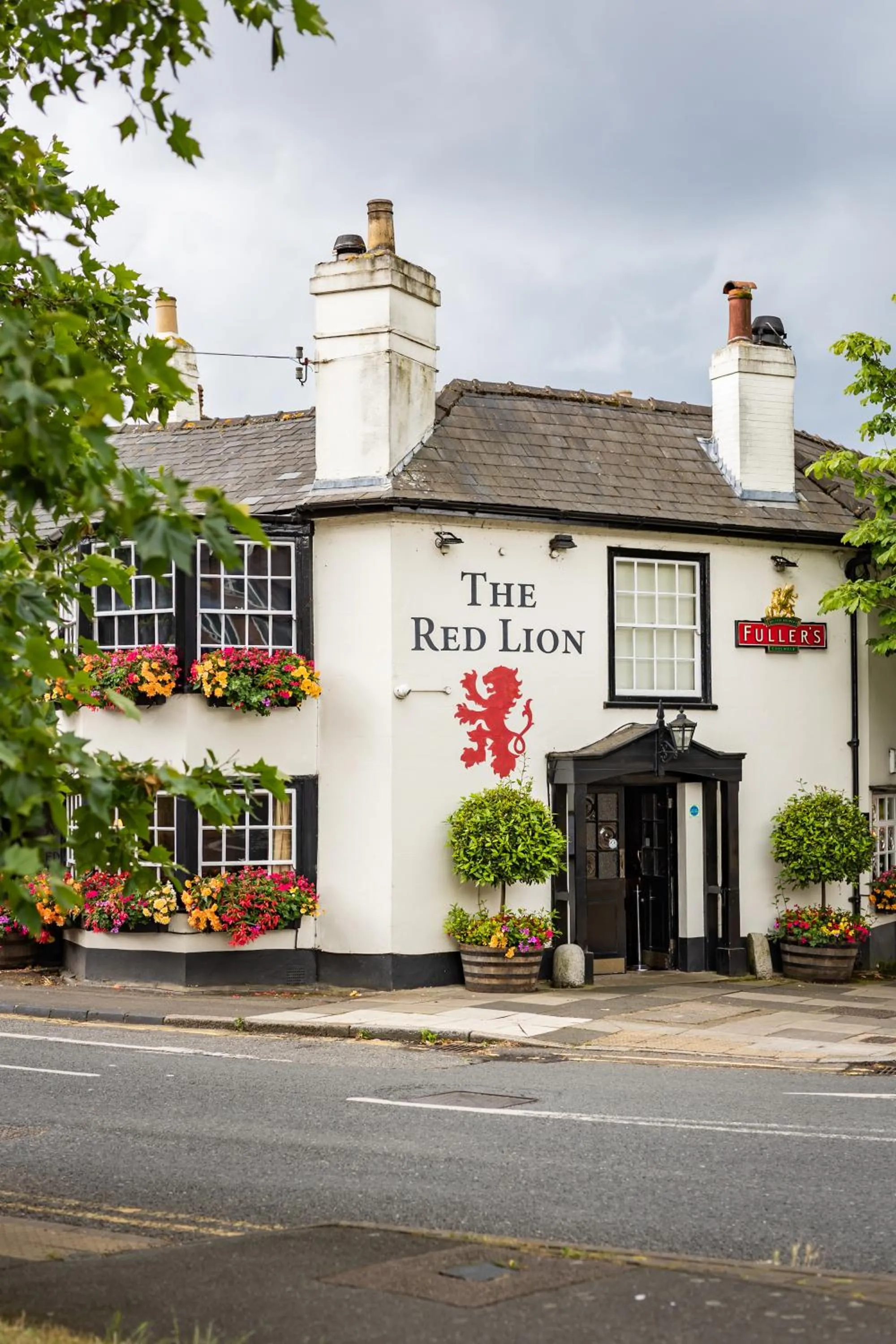 Property building in The Red Lion Hotel