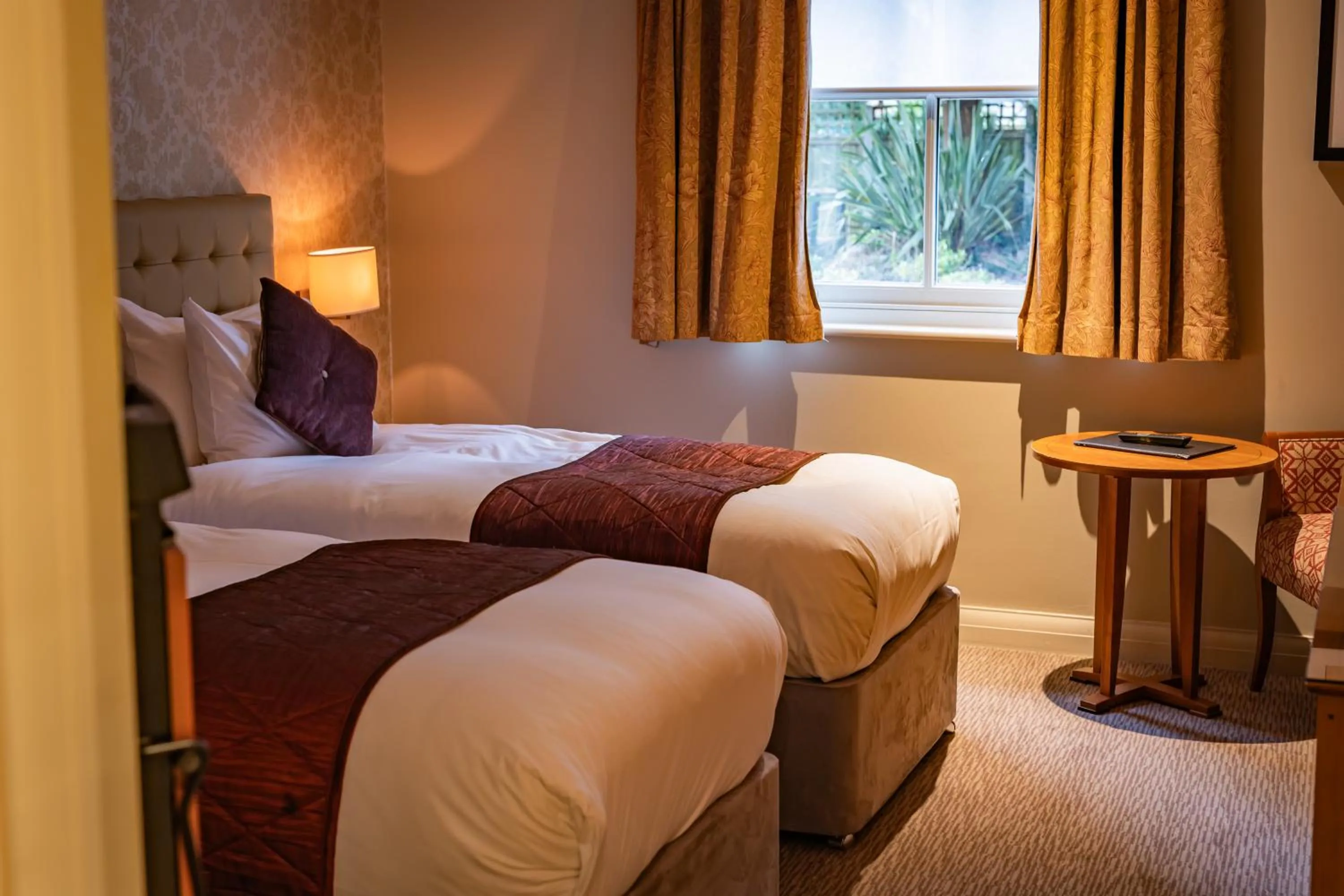 Bed in The Red Lion Hotel