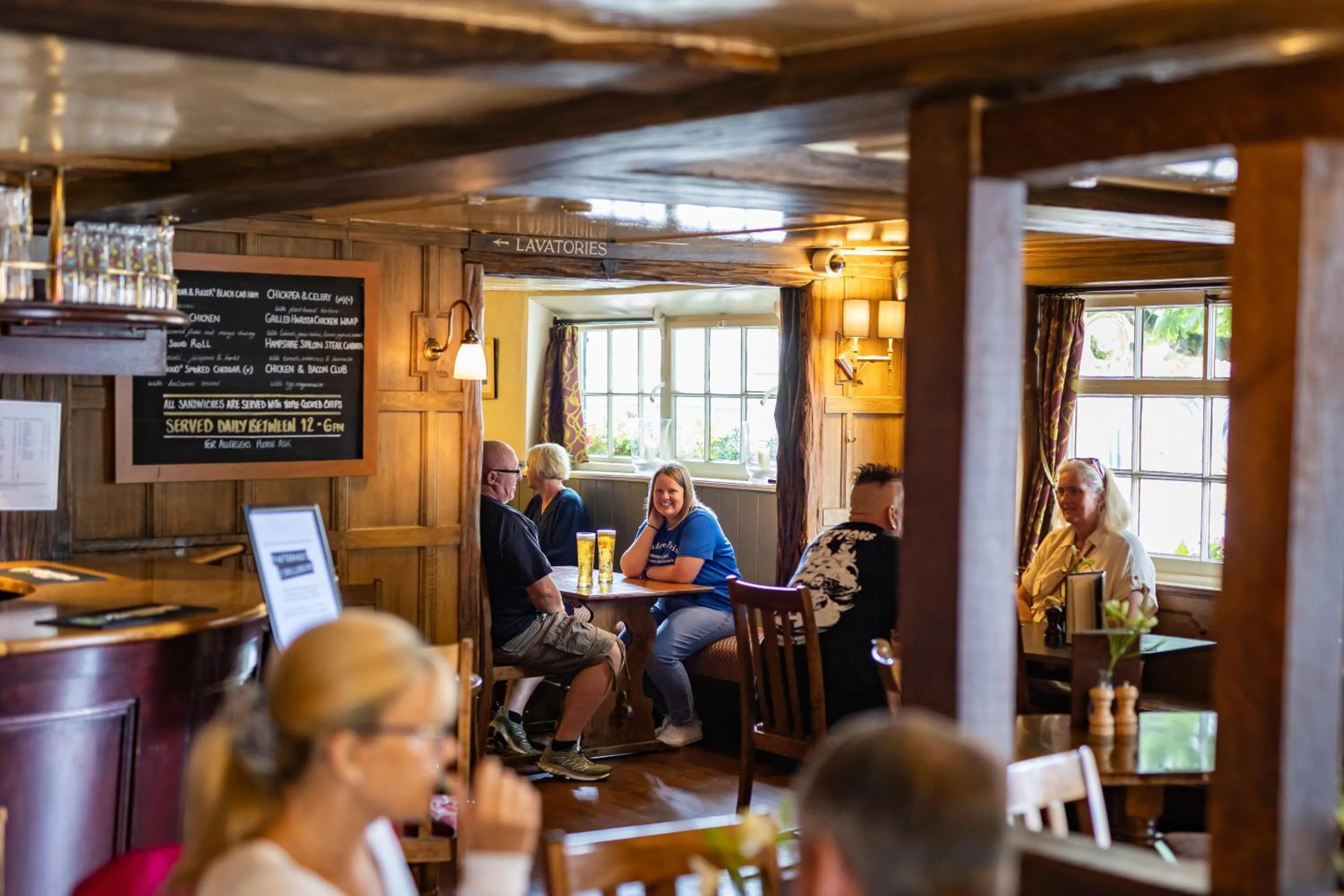 Lounge or bar in The Red Lion Hotel