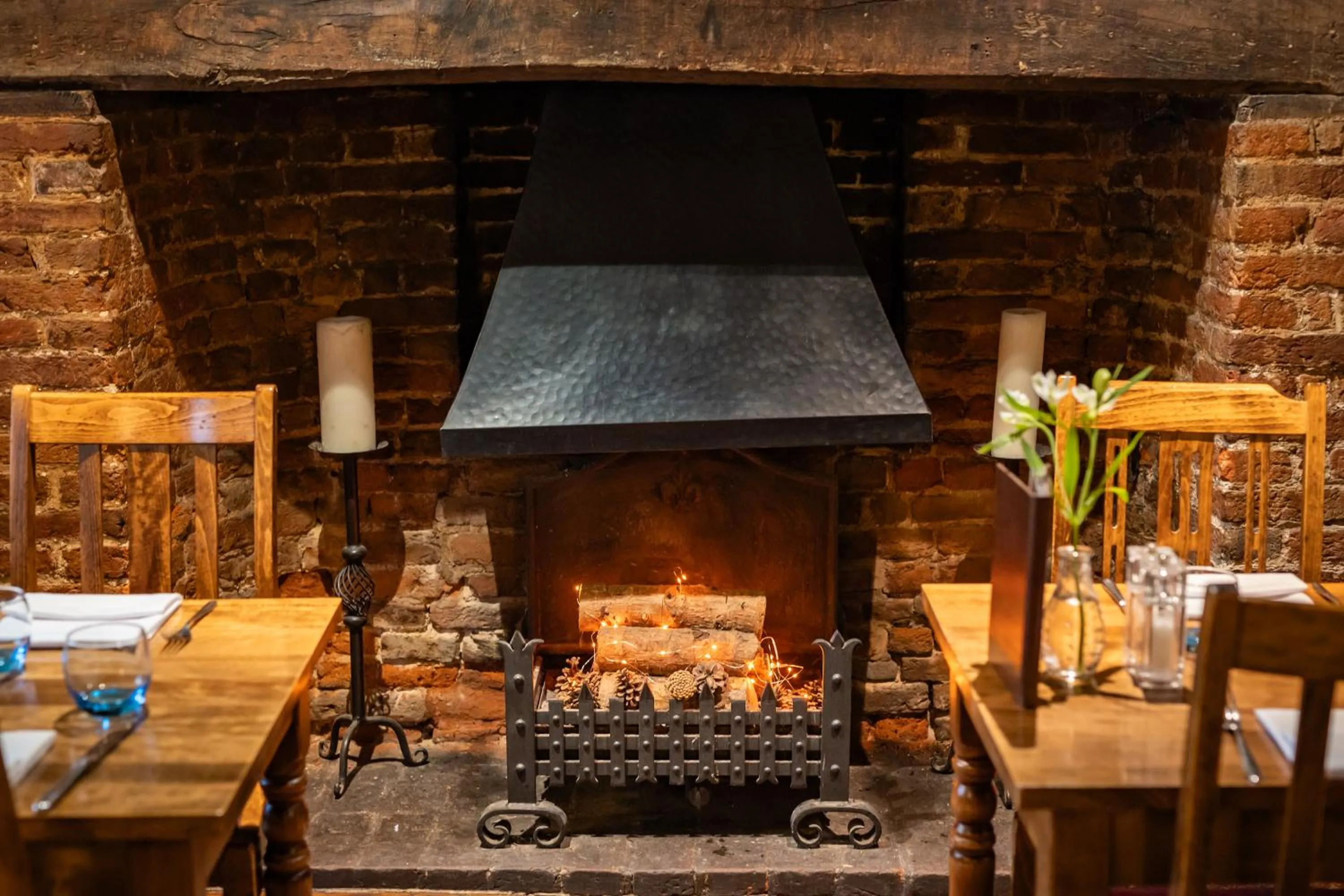 Restaurant/places to eat in The Red Lion Hotel