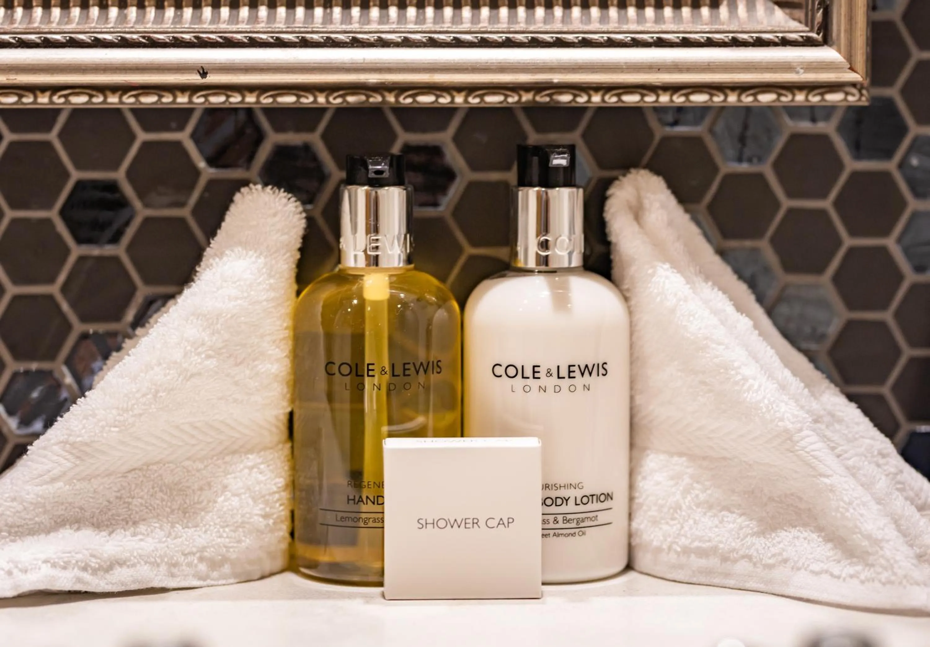 Bathroom in The Red Lion Hotel