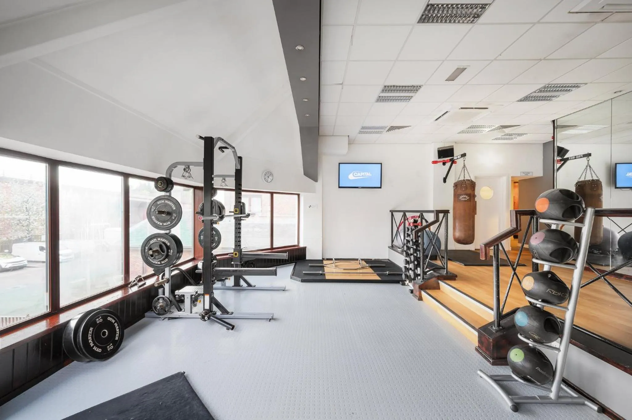Fitness centre/facilities in Holiday Inn Glasgow - East Kilbride by IHG