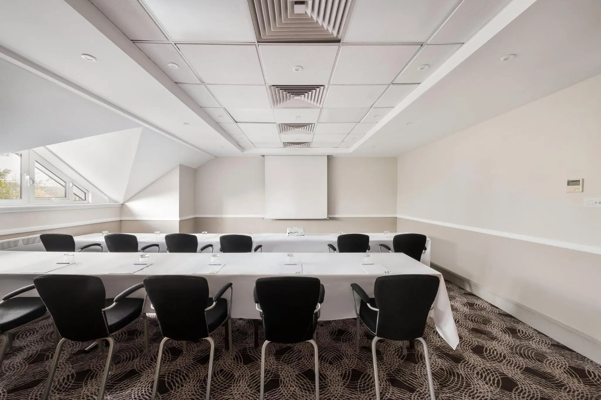 Meeting/conference room in Holiday Inn Glasgow - East Kilbride by IHG