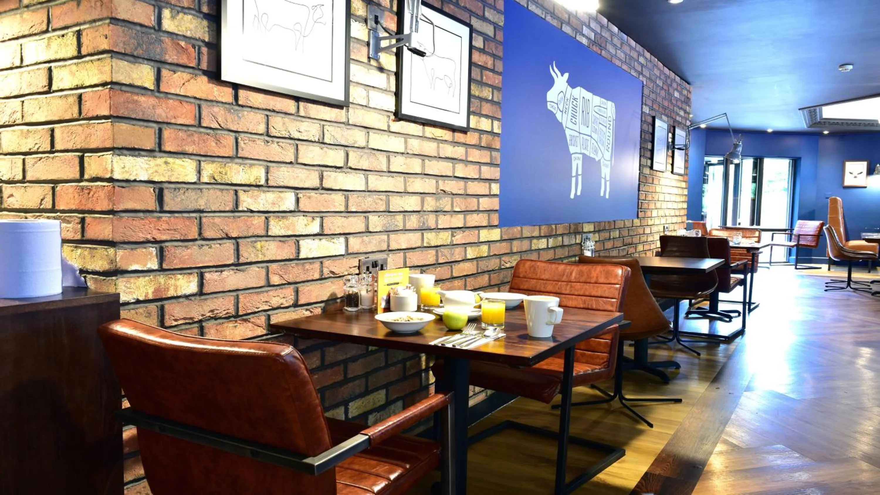 Restaurant/places to eat in Holiday Inn Glasgow - East Kilbride by IHG