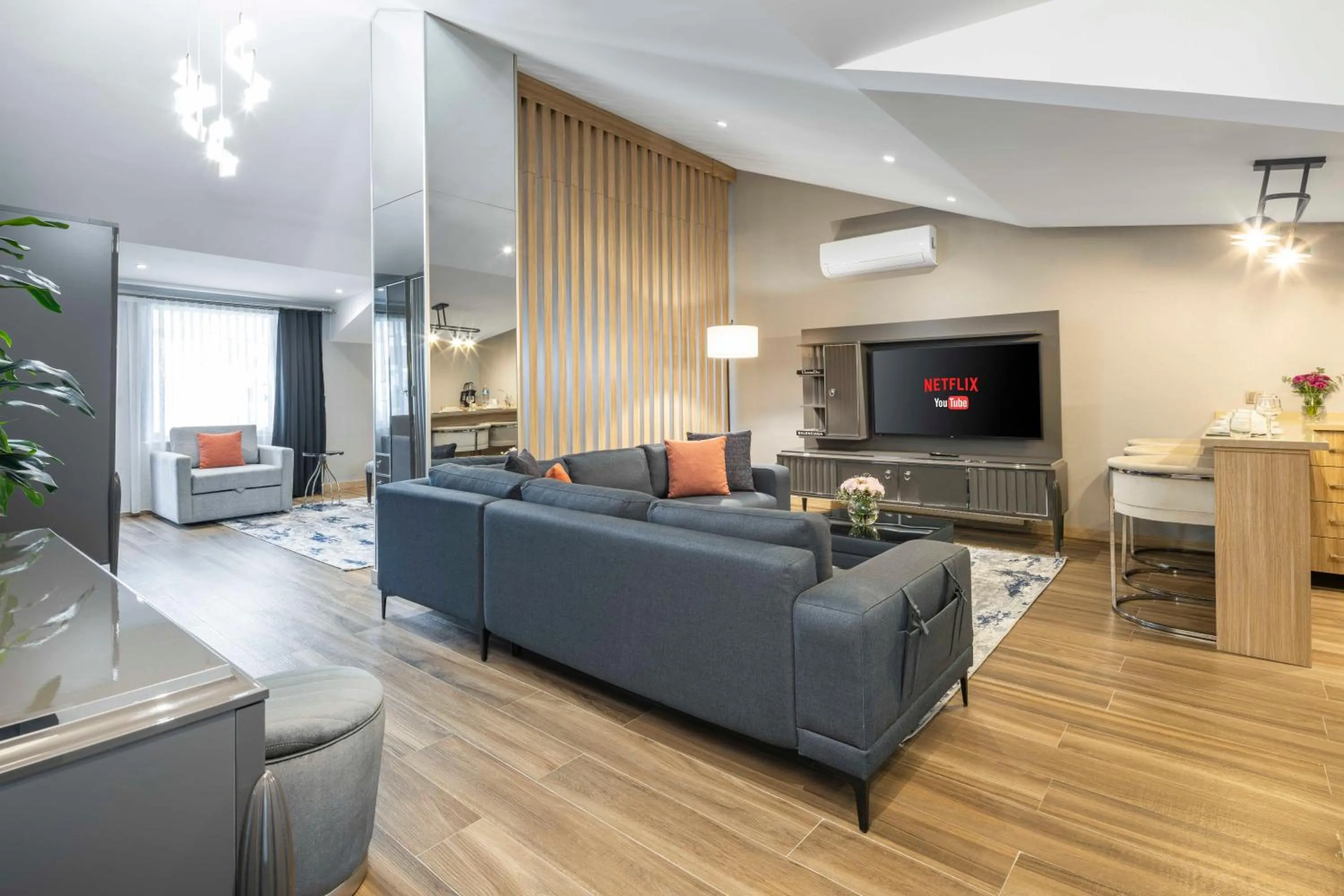 Photo of the whole room in The Capri Hotel Osmanbey