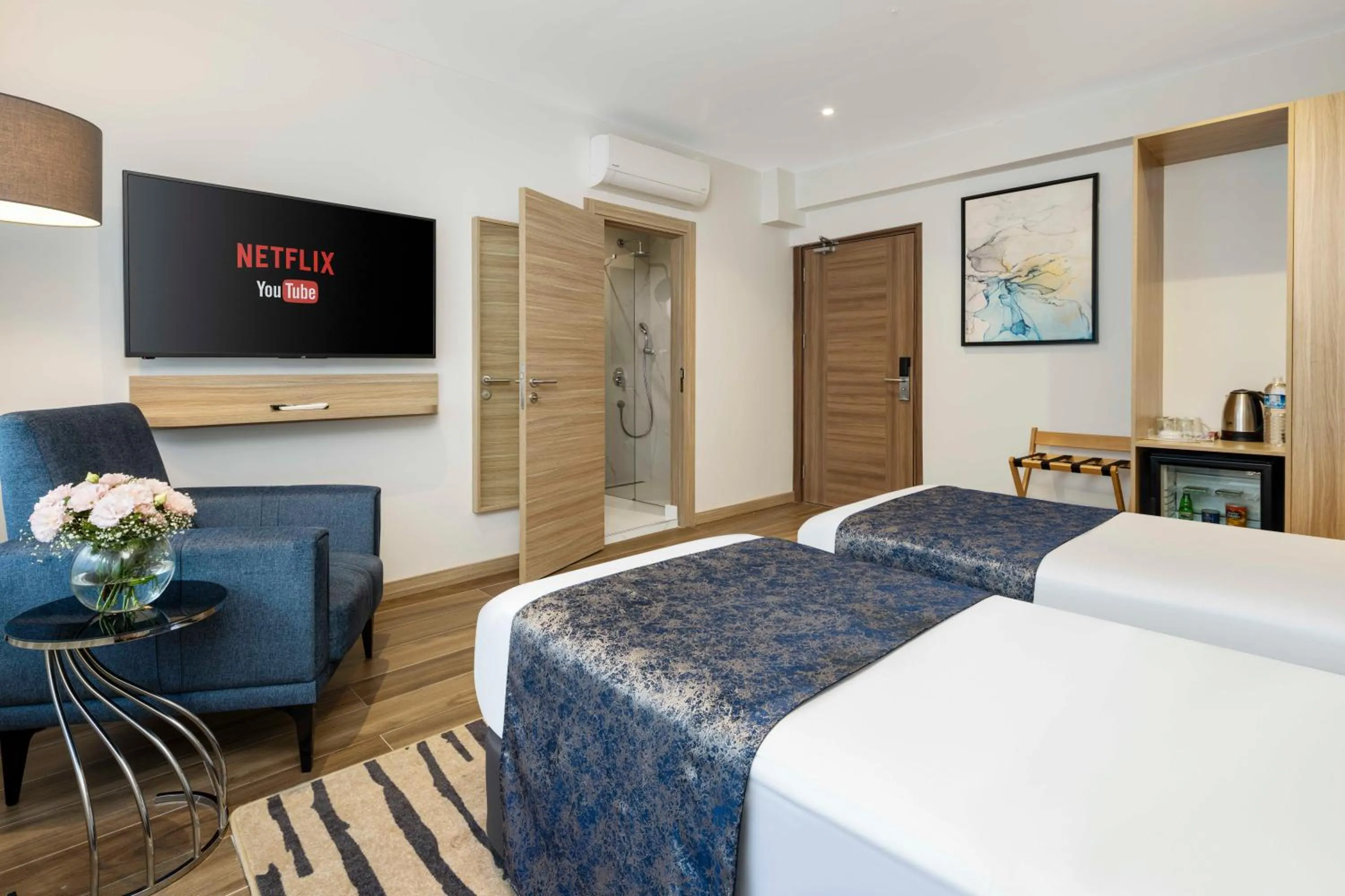 Photo of the whole room, Bed in The Capri Hotel Osmanbey