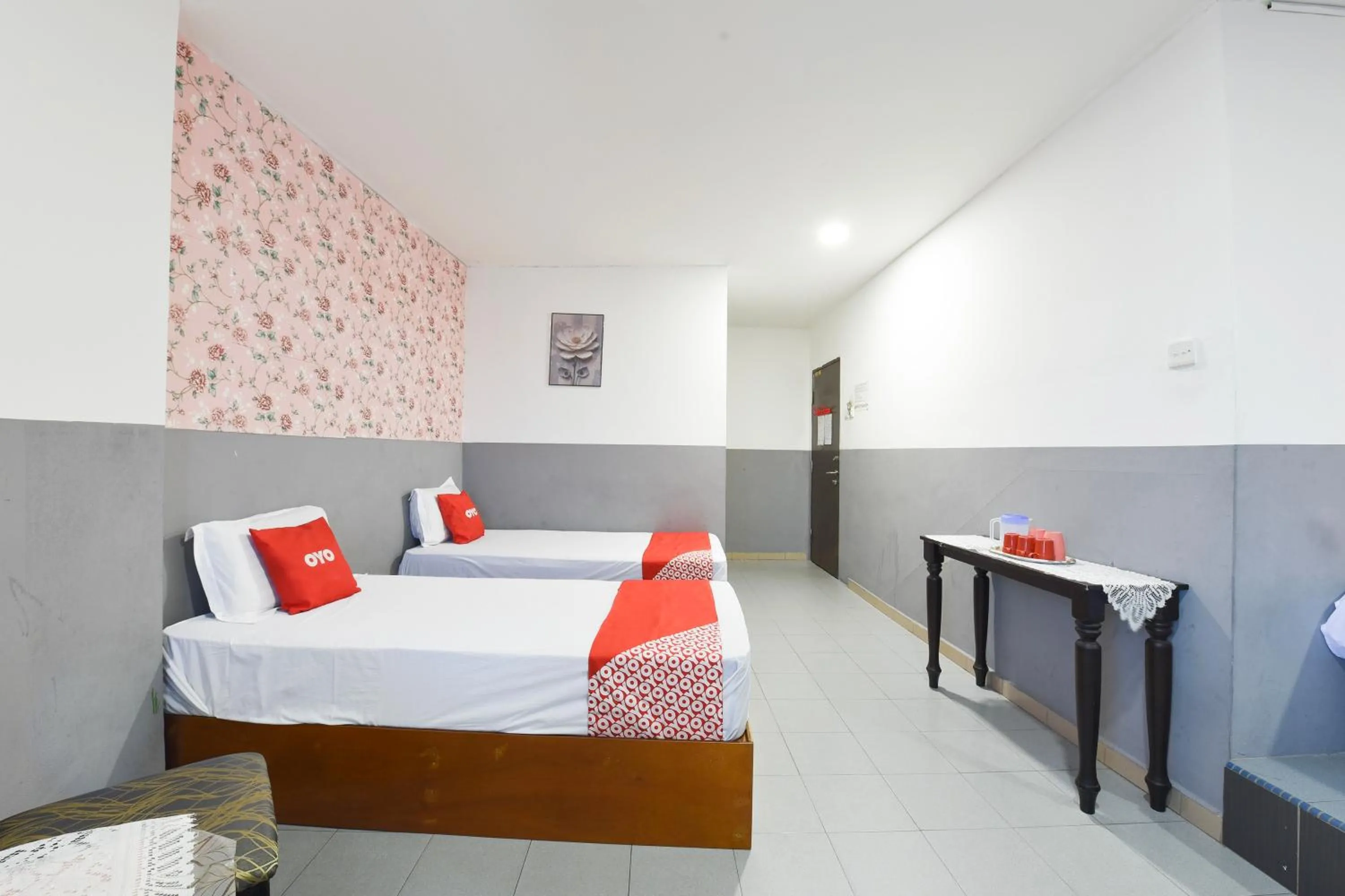 Bedroom, Bed in Hotel O Indah