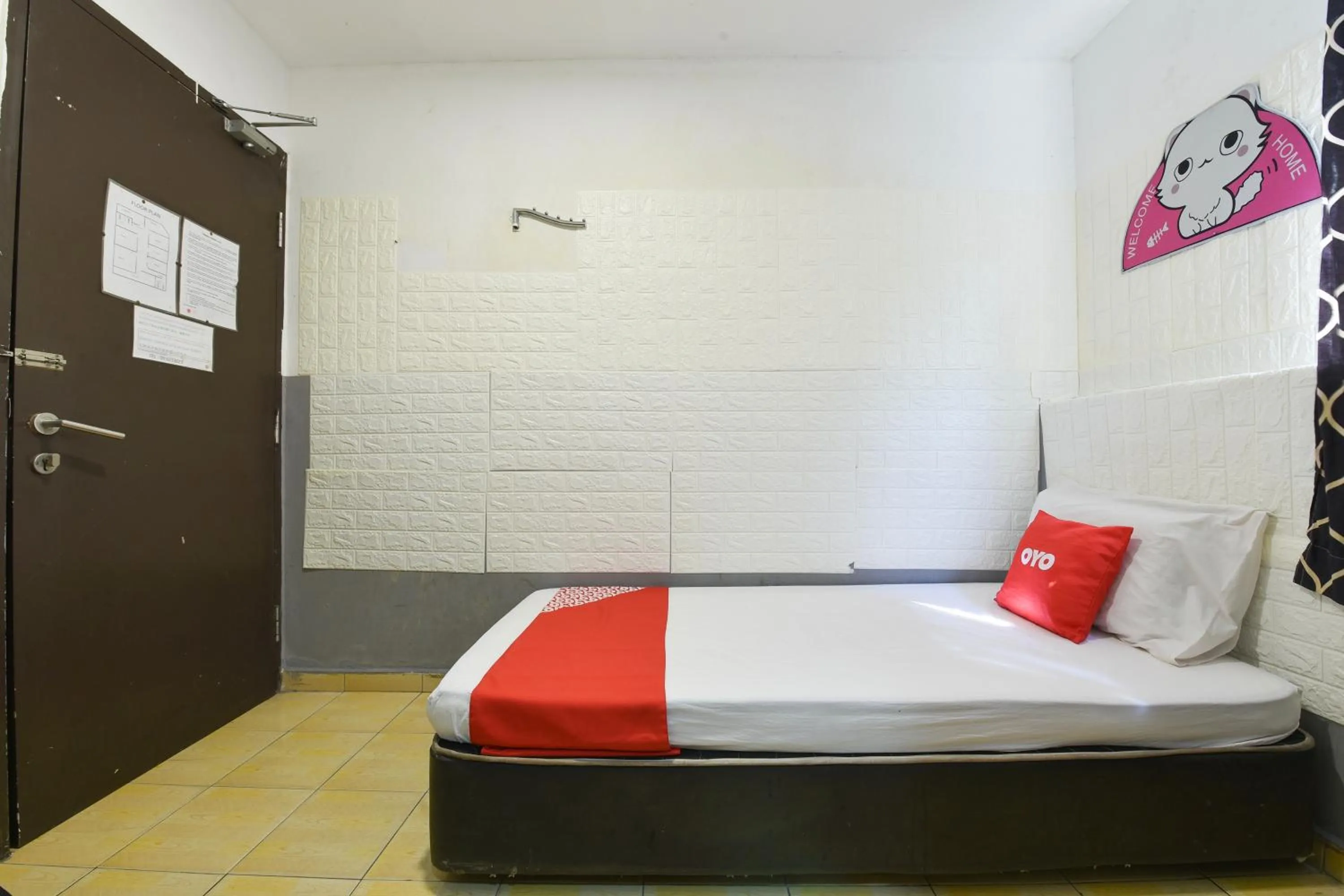 Bedroom, Bed in Hotel O Indah