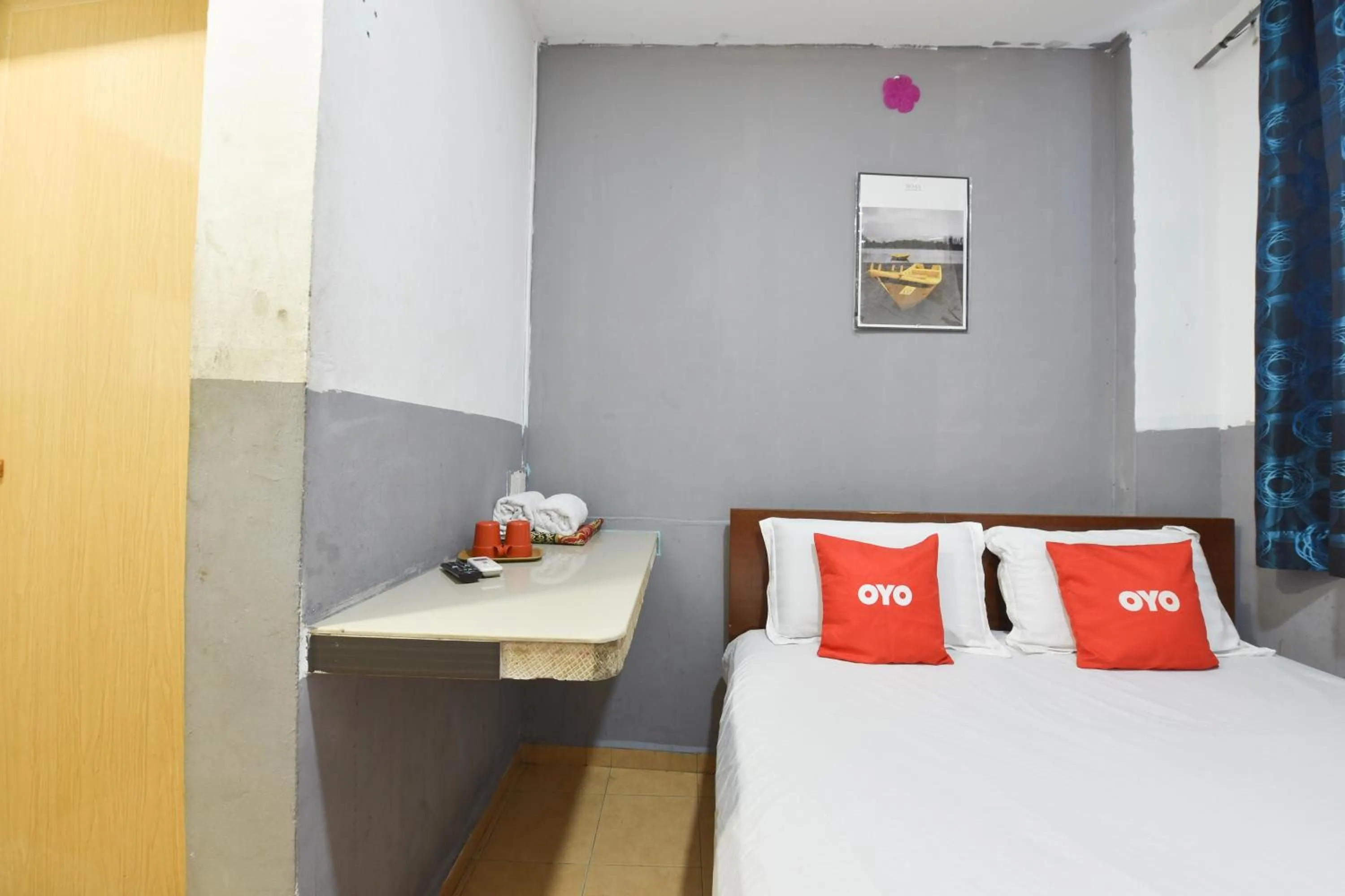 Bedroom, Bed in Hotel O Indah