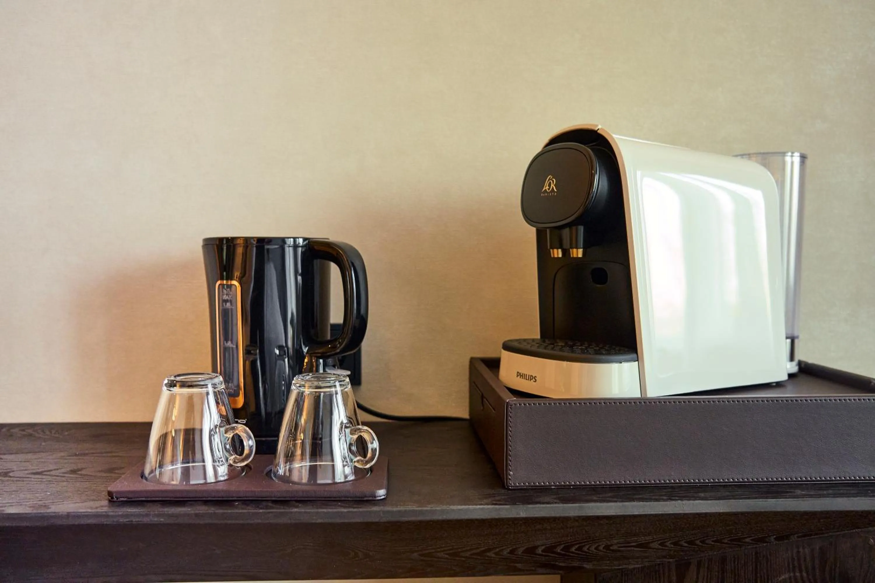 Coffee/tea facilities in Eilandhotel Texel - Nieuw geopend hotel