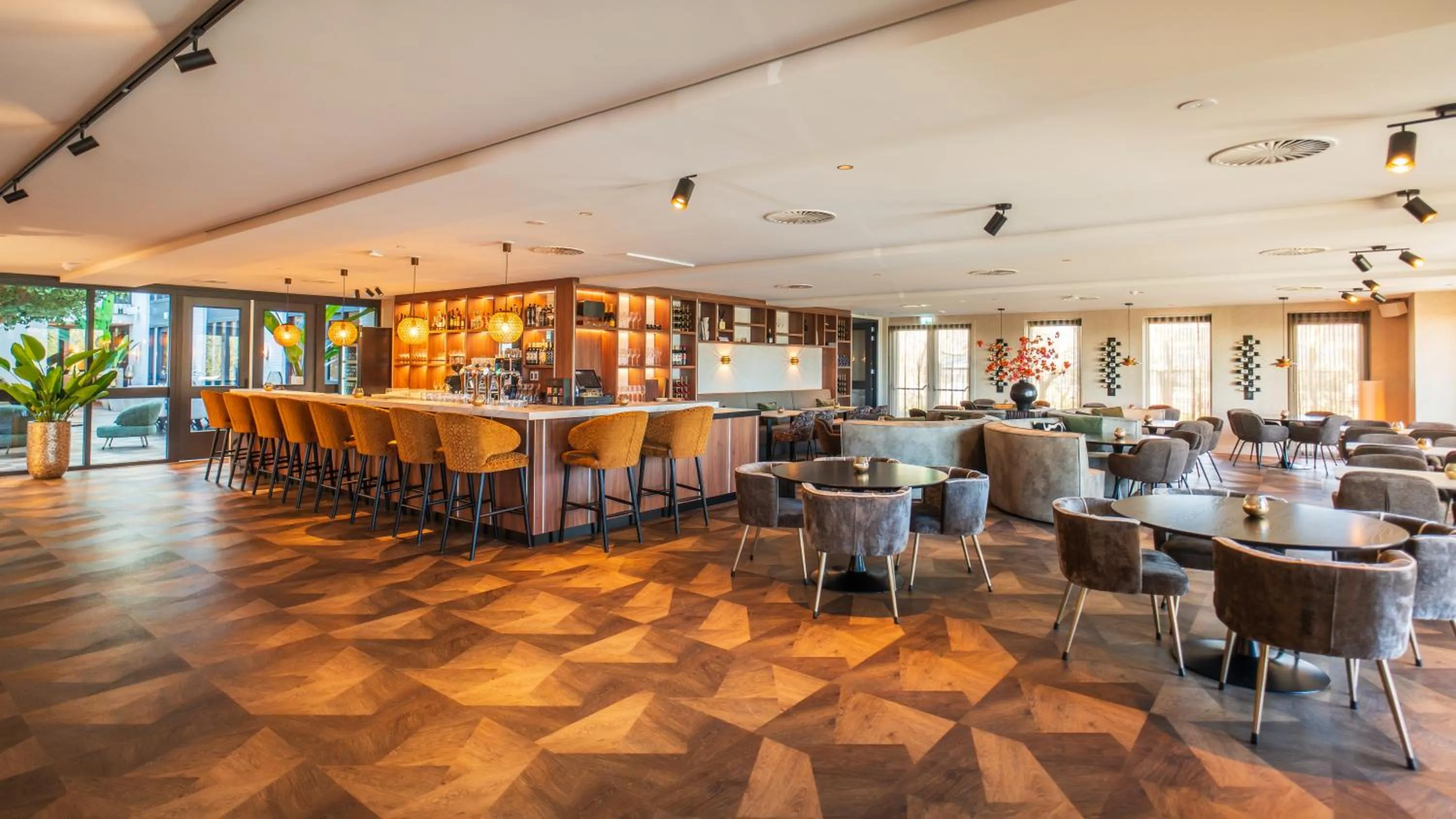 Restaurant/places to eat in Eilandhotel Texel - Nieuw geopend hotel