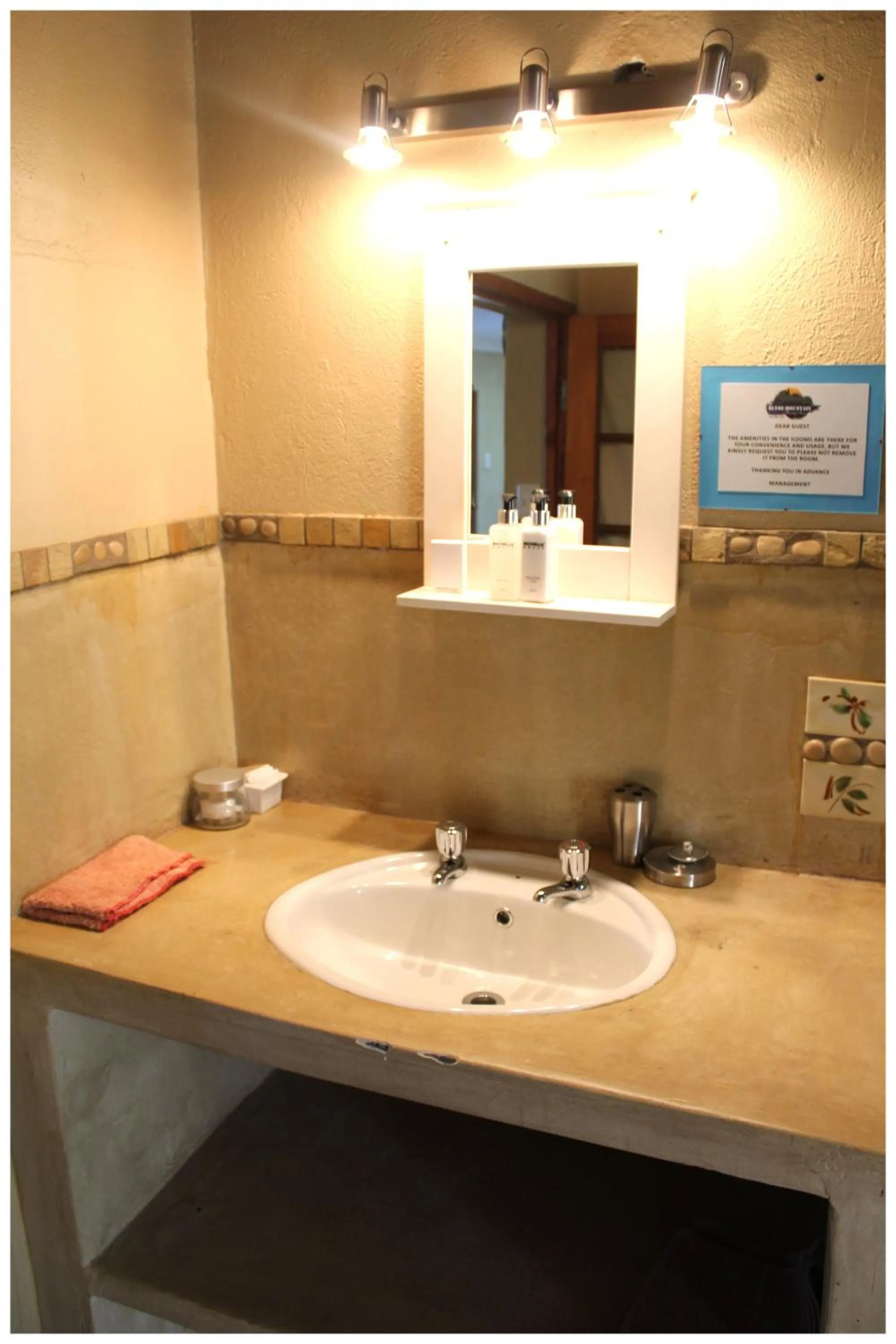 Bathroom in Blyde Mountain Country House