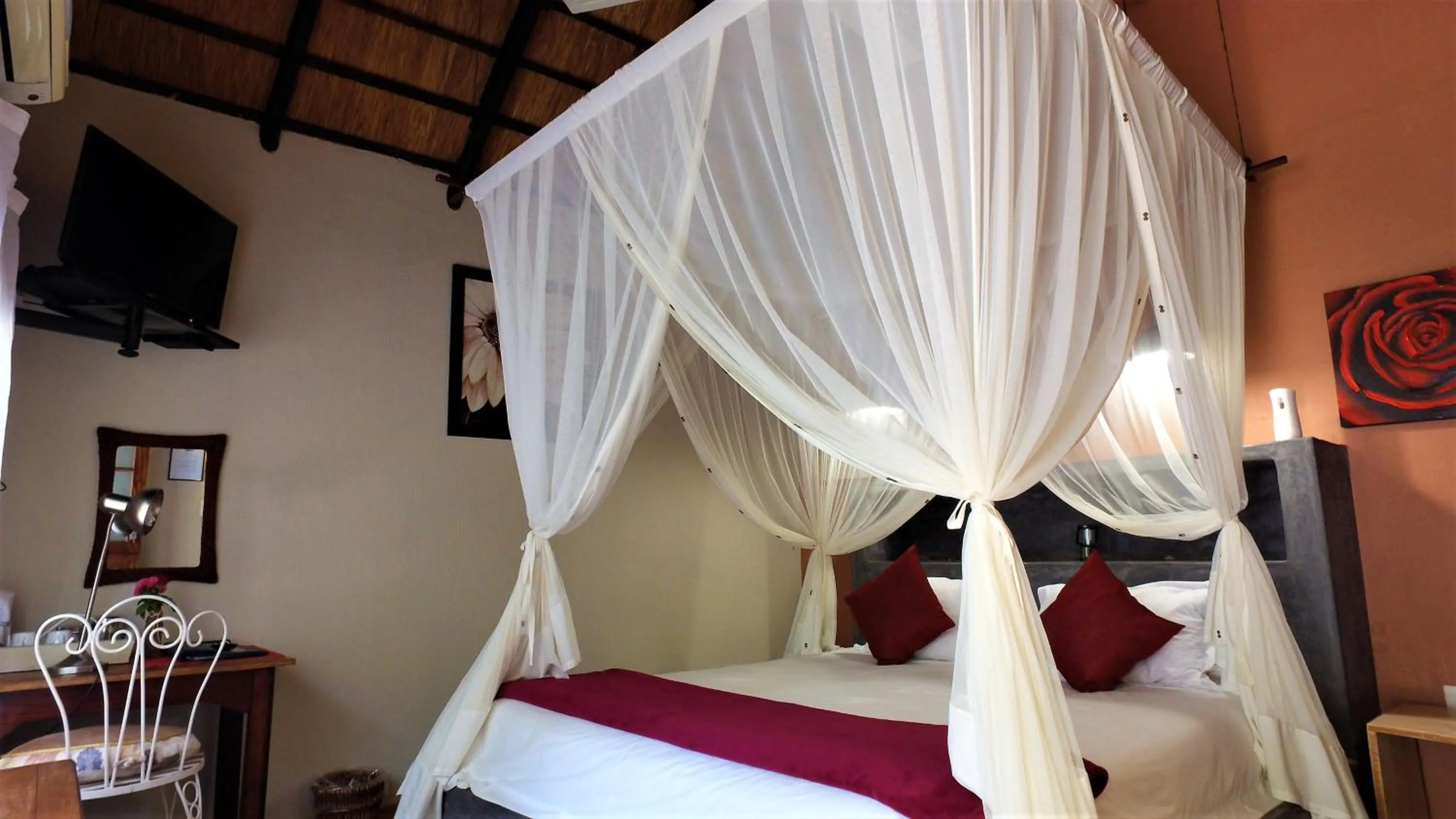 Bed in Blyde Mountain Country House