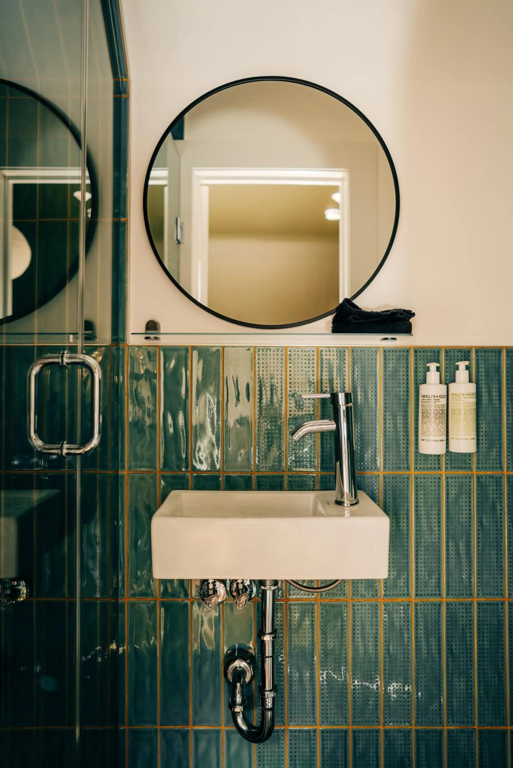 Bathroom in Somewhere Inn Collingwood