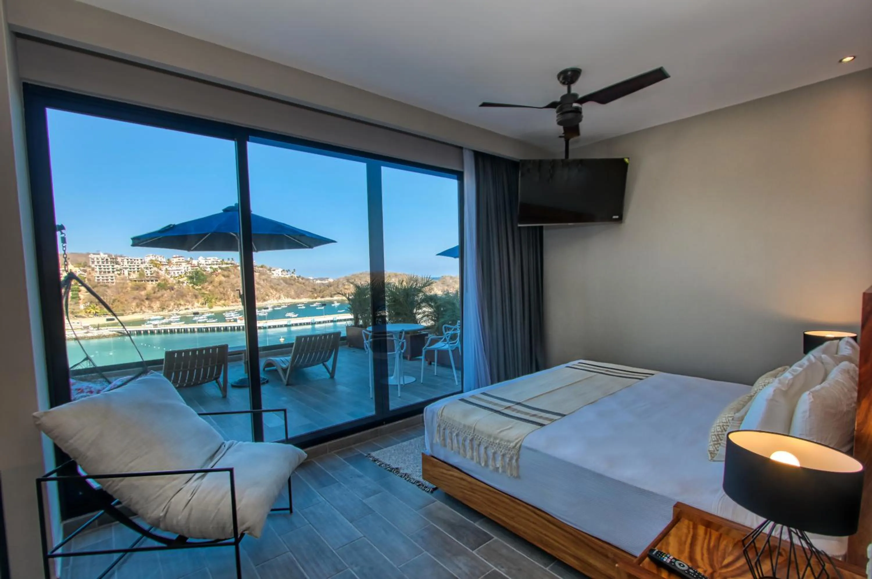 Sea view, Bed in Nirú Ocean Suites by Binniguenda