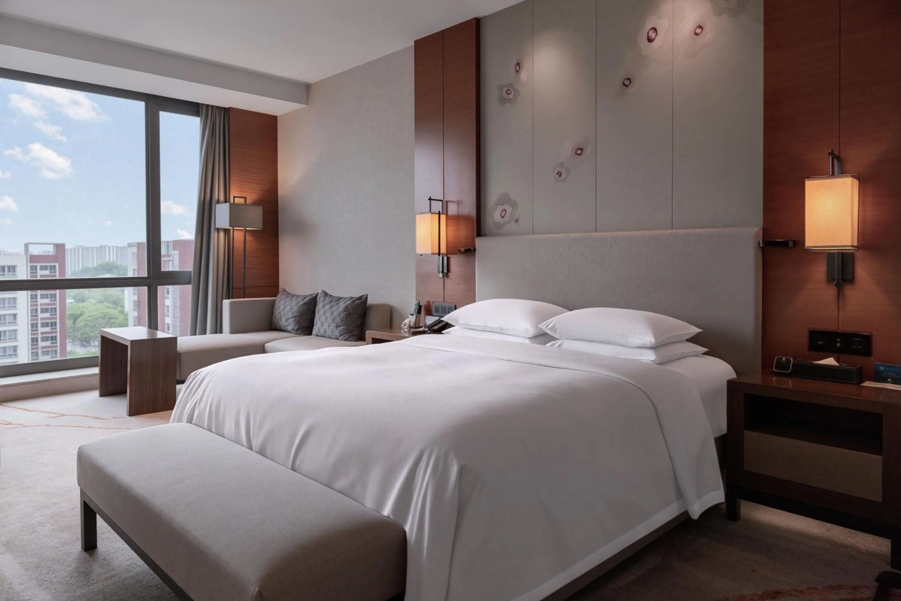 Bed in DoubleTree by Hilton Guangzhou Science City-Free Shuttle Bus Service During Canton Fair Period