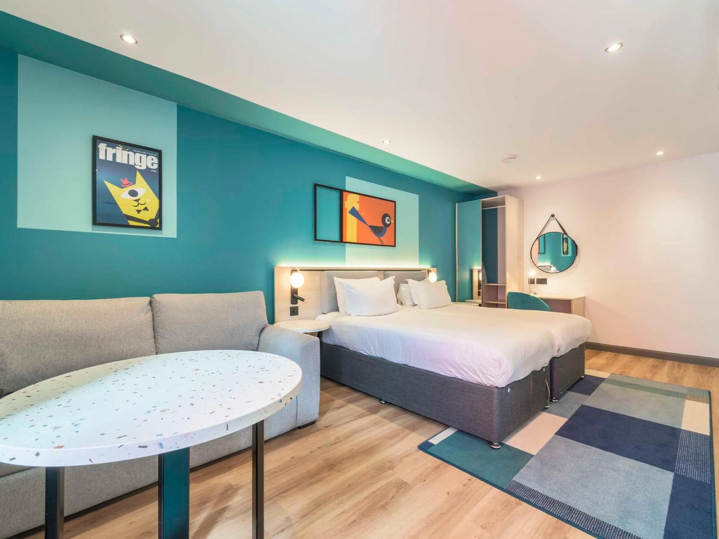 Bed in Holyrood Aparthotel