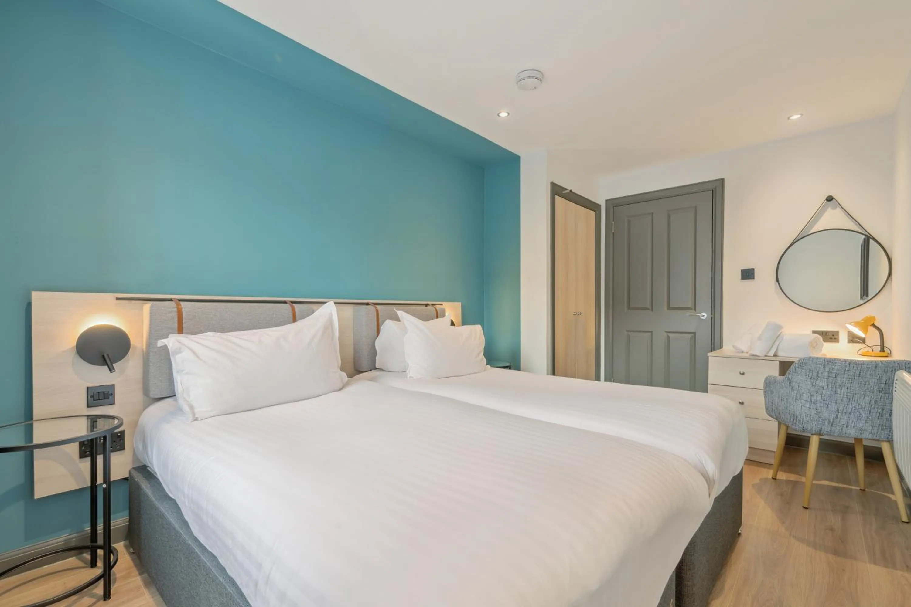 Bed in Holyrood Aparthotel