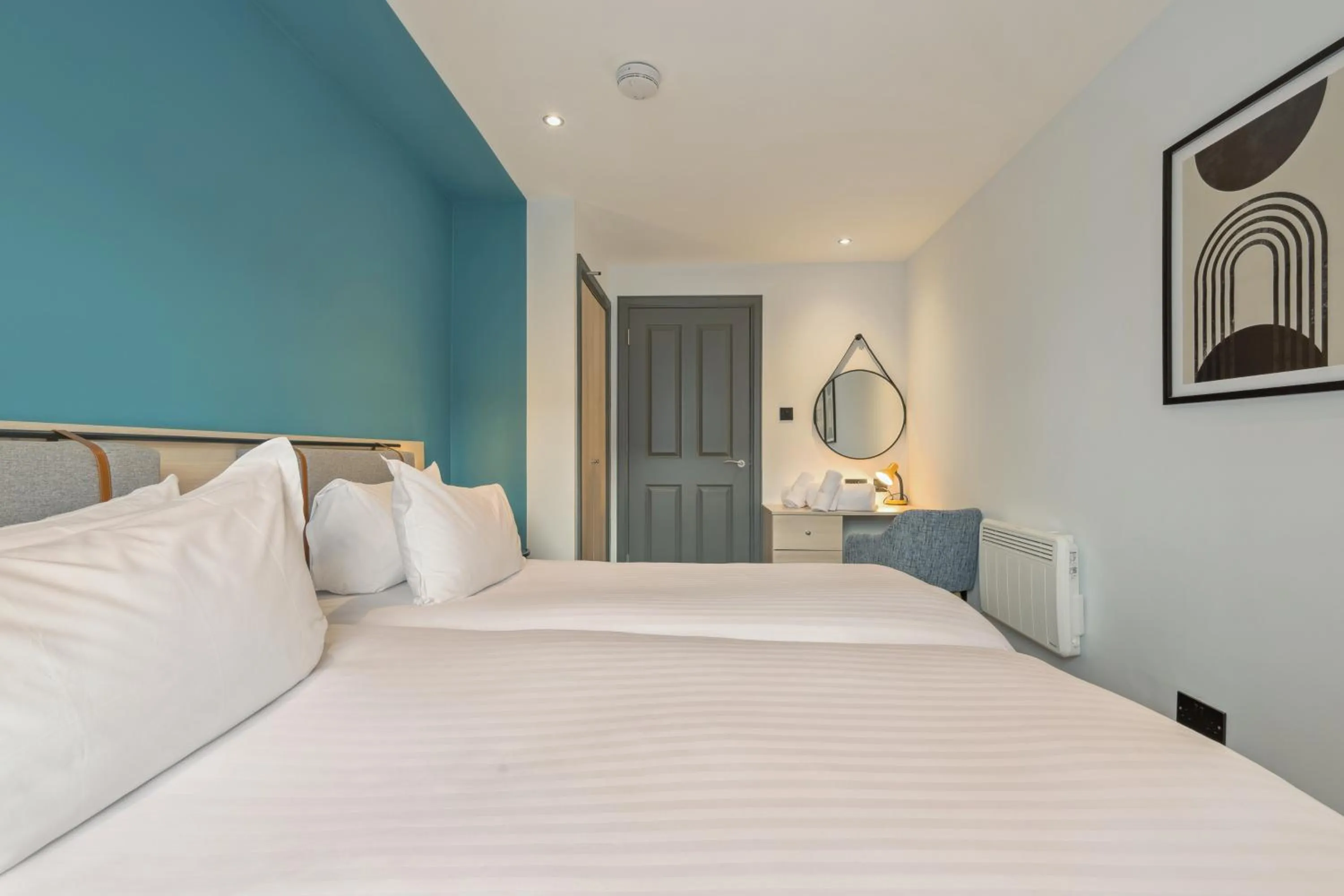 Bed in Holyrood Aparthotel