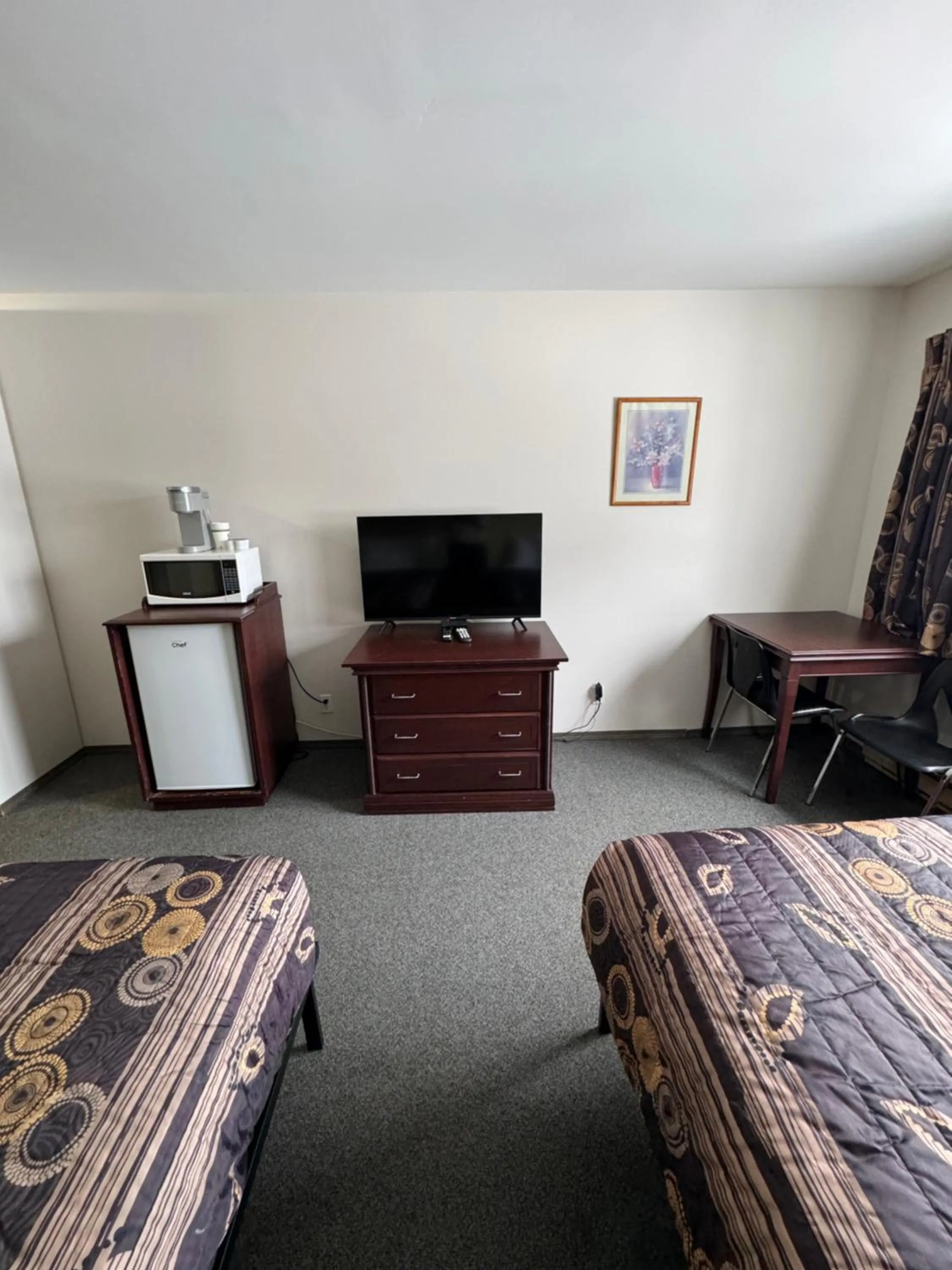 Bed in Minnedosa Inn