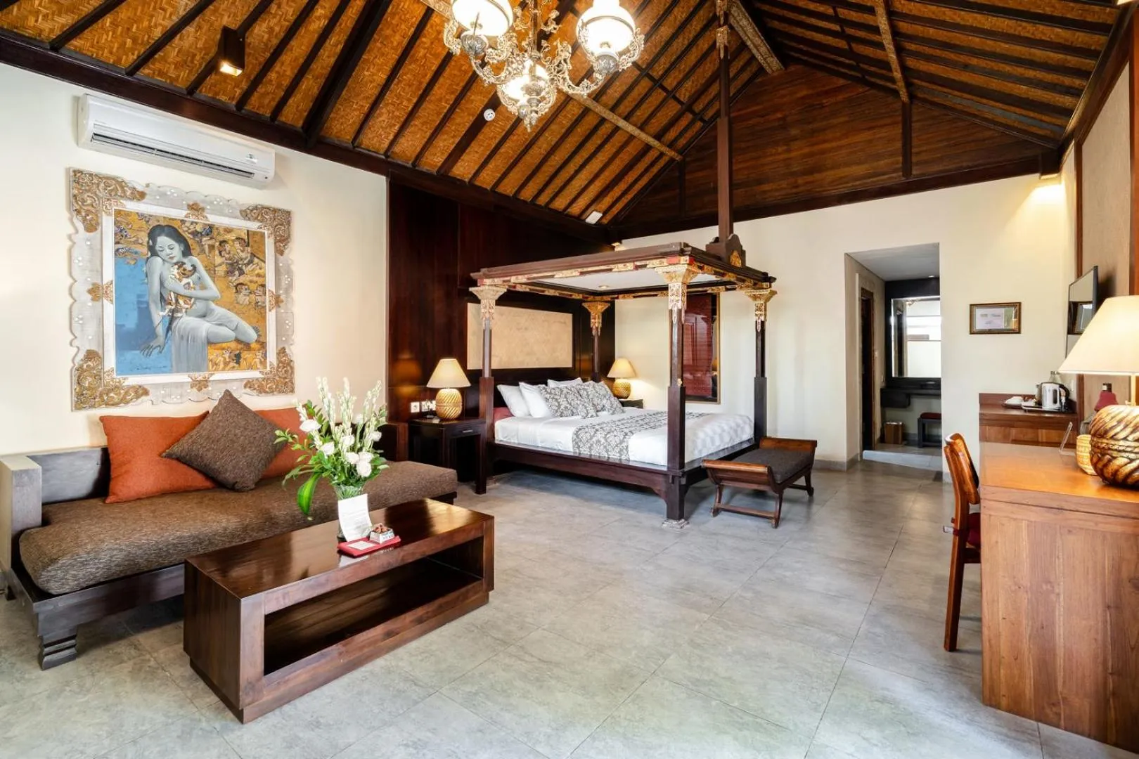 Bed in Svarga Bebek Villas