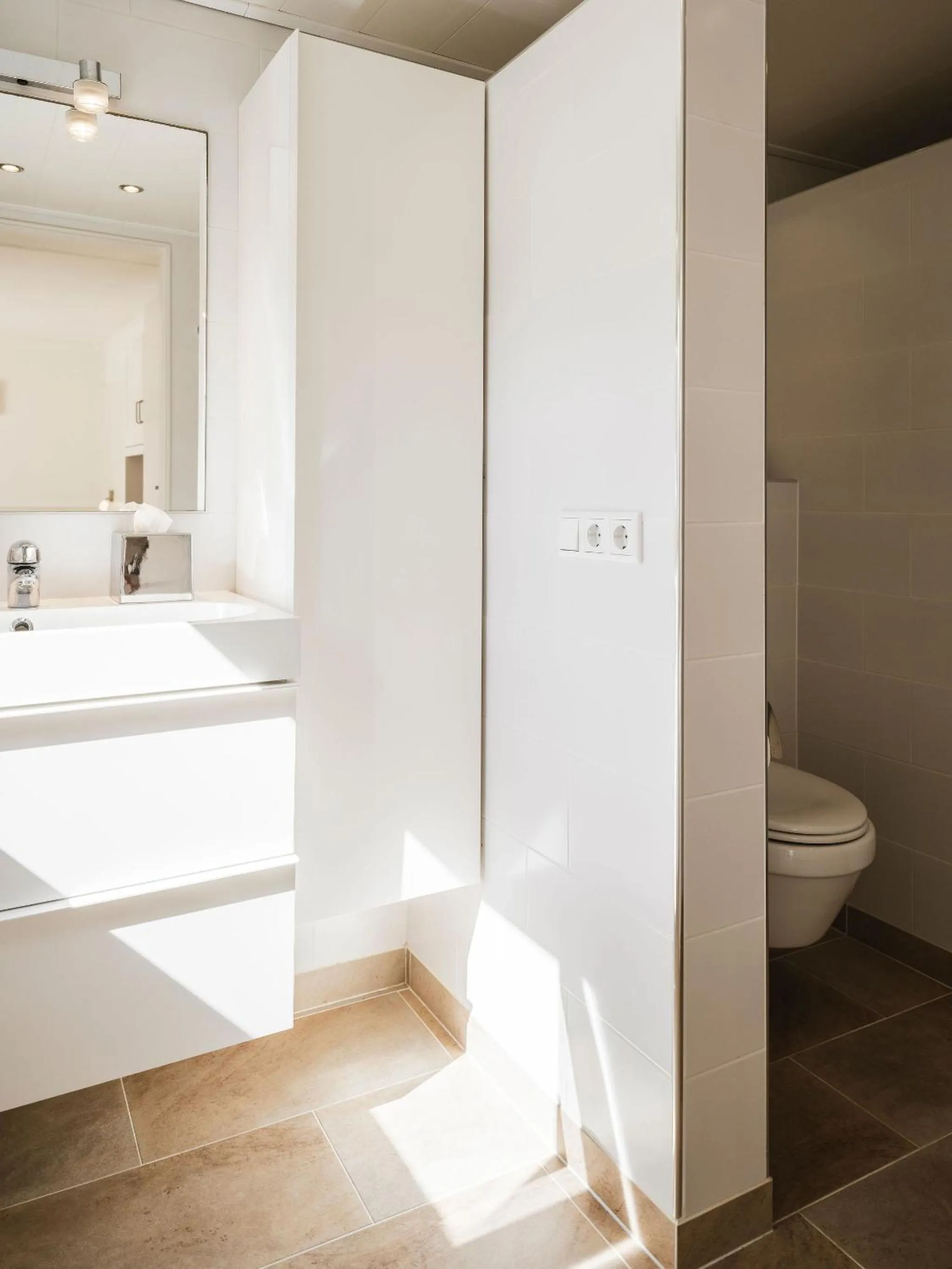 Bathroom in Strandhotel Domburg - Next Door