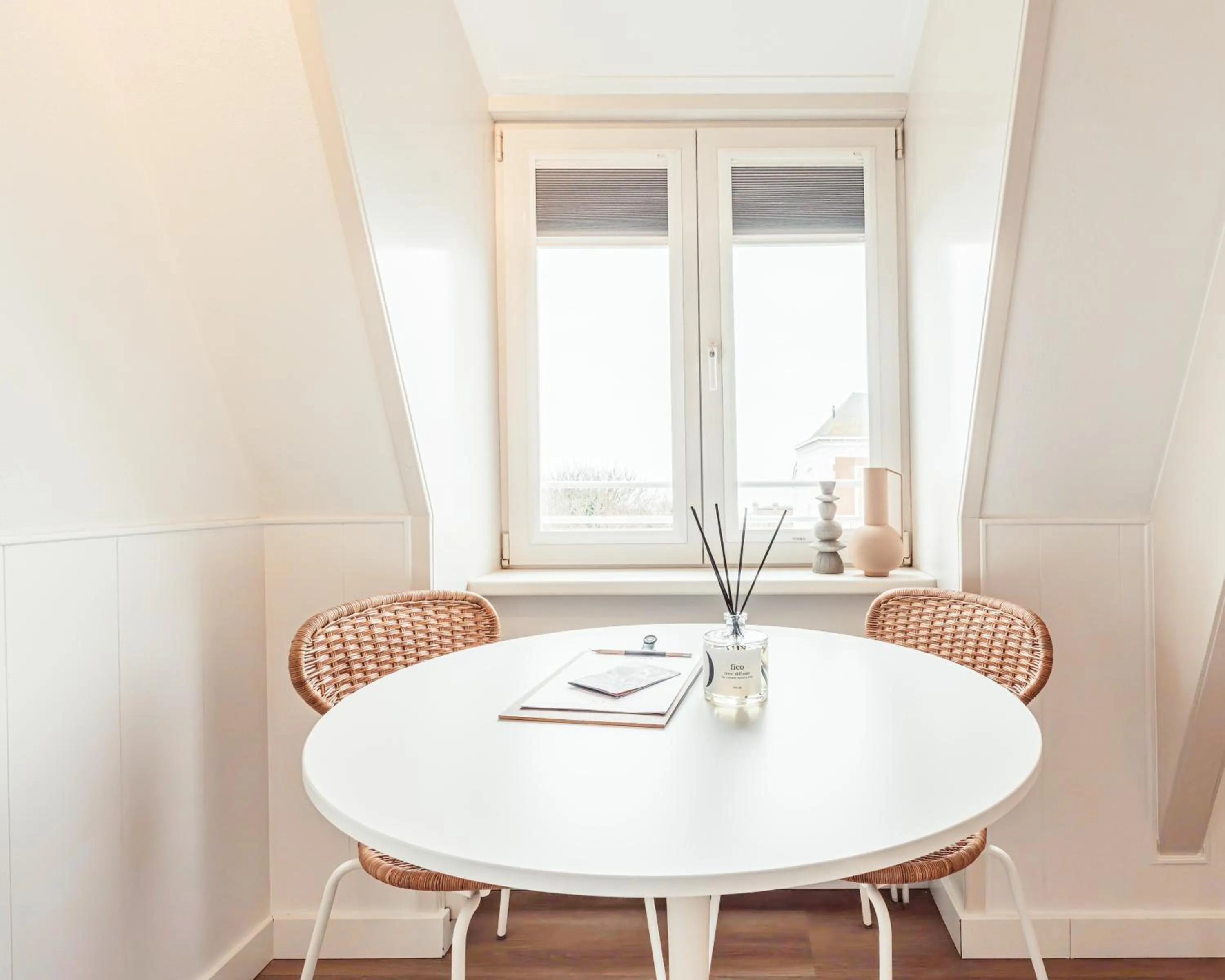 Dining area in Strandhotel Domburg - Next Door