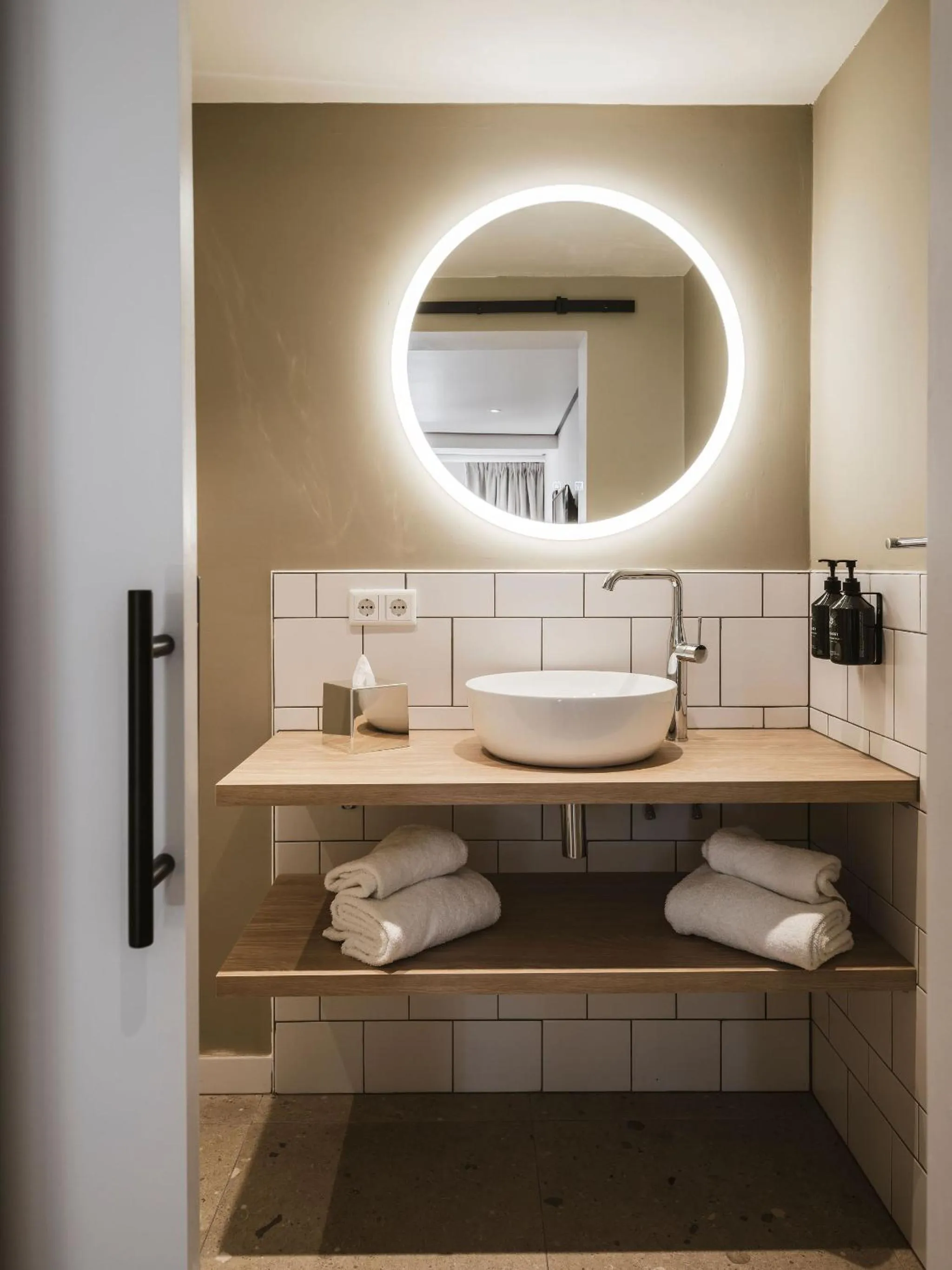 Bathroom in Strandhotel Domburg - Next Door