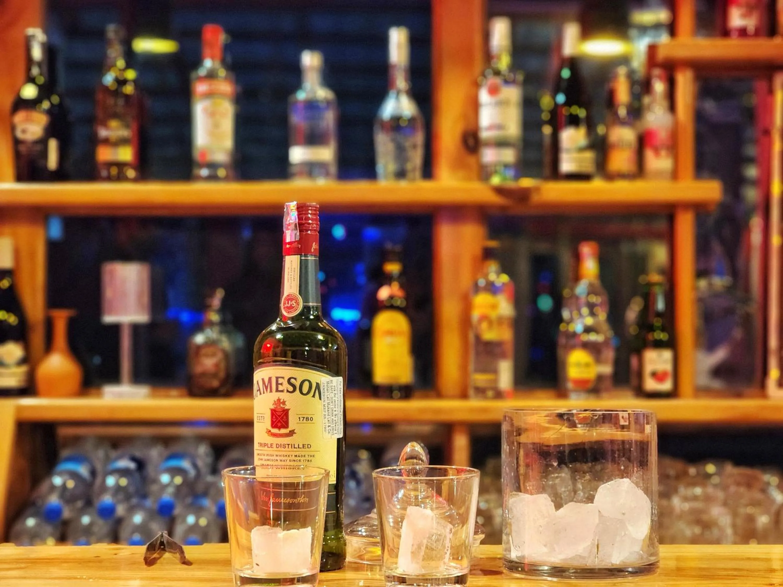 Restaurant/places to eat in Page 3 - A Riverside Hotel and Bar