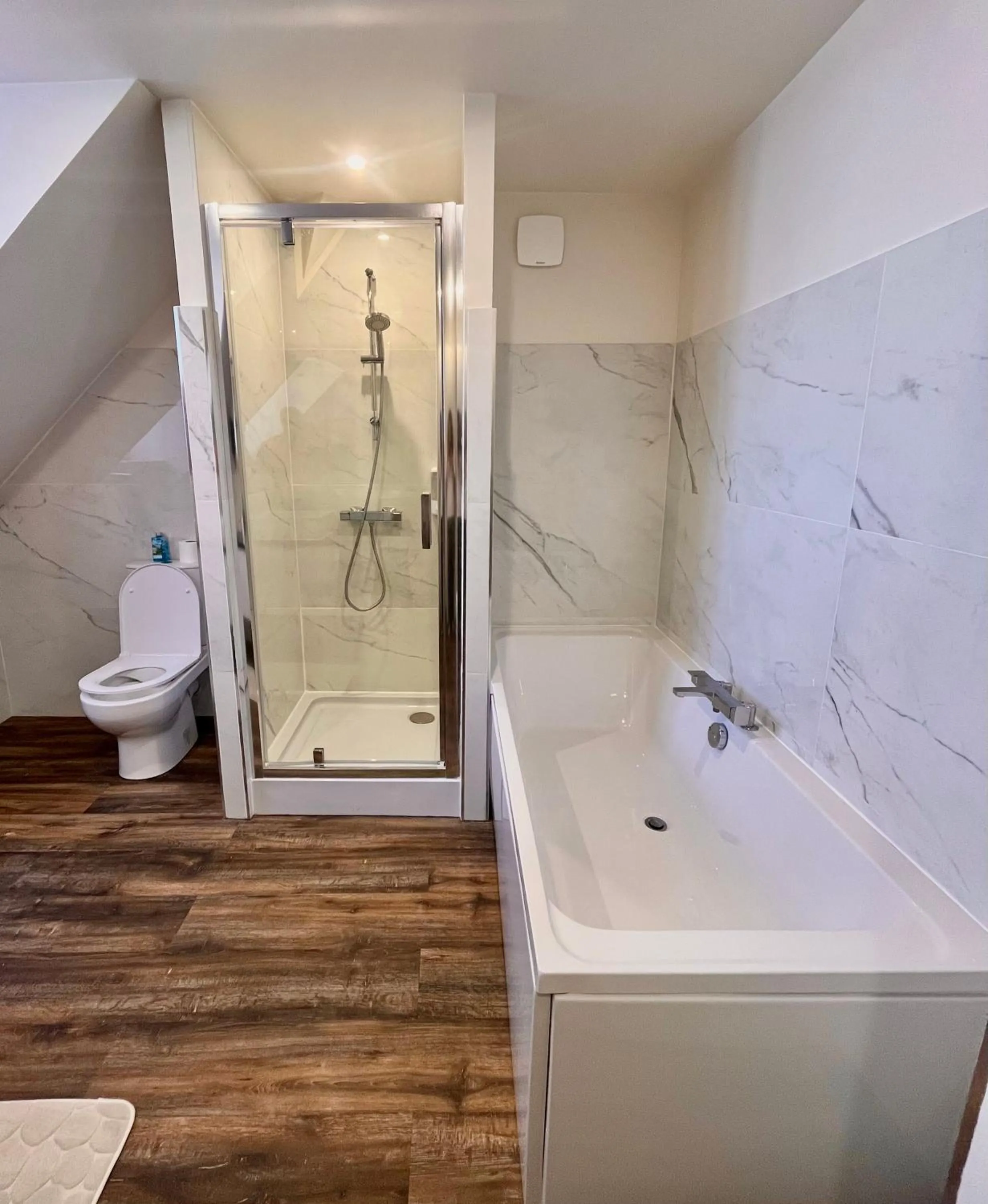 Shower in Armor Hotel