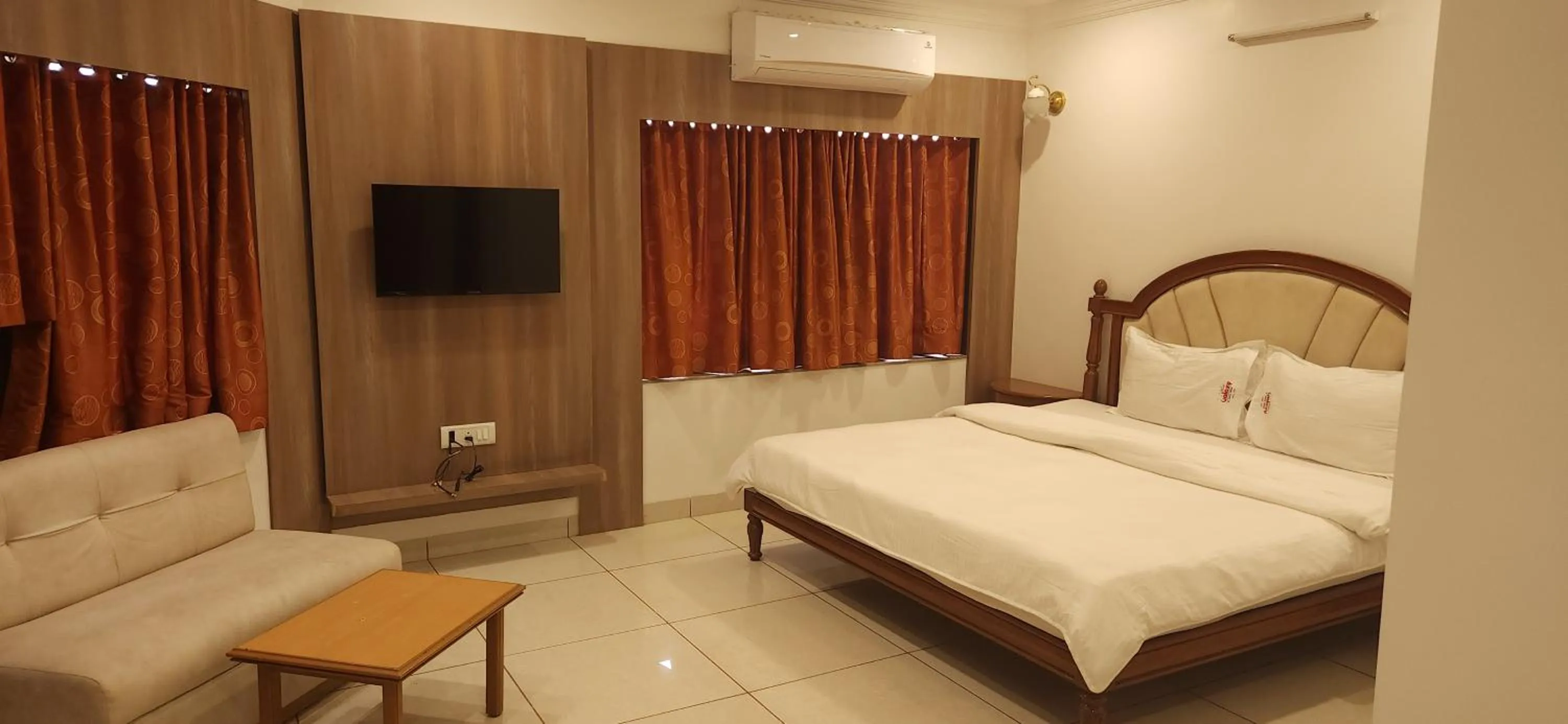 Bed in HOTEL GALAXY SURAT