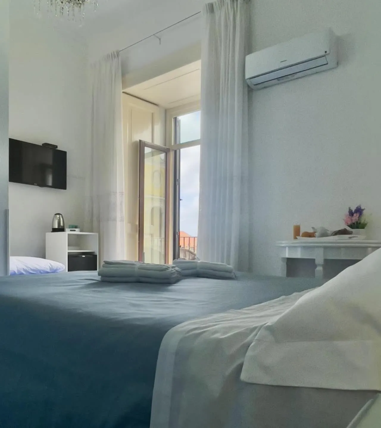 Bed in Ambasciata Sorrento Relais