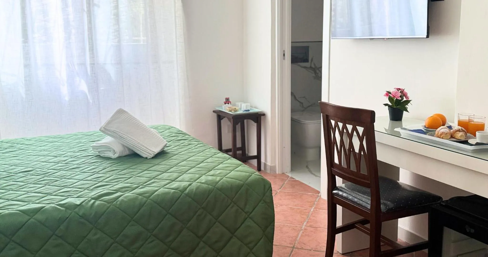 Bed in Ambasciata Sorrento Relais