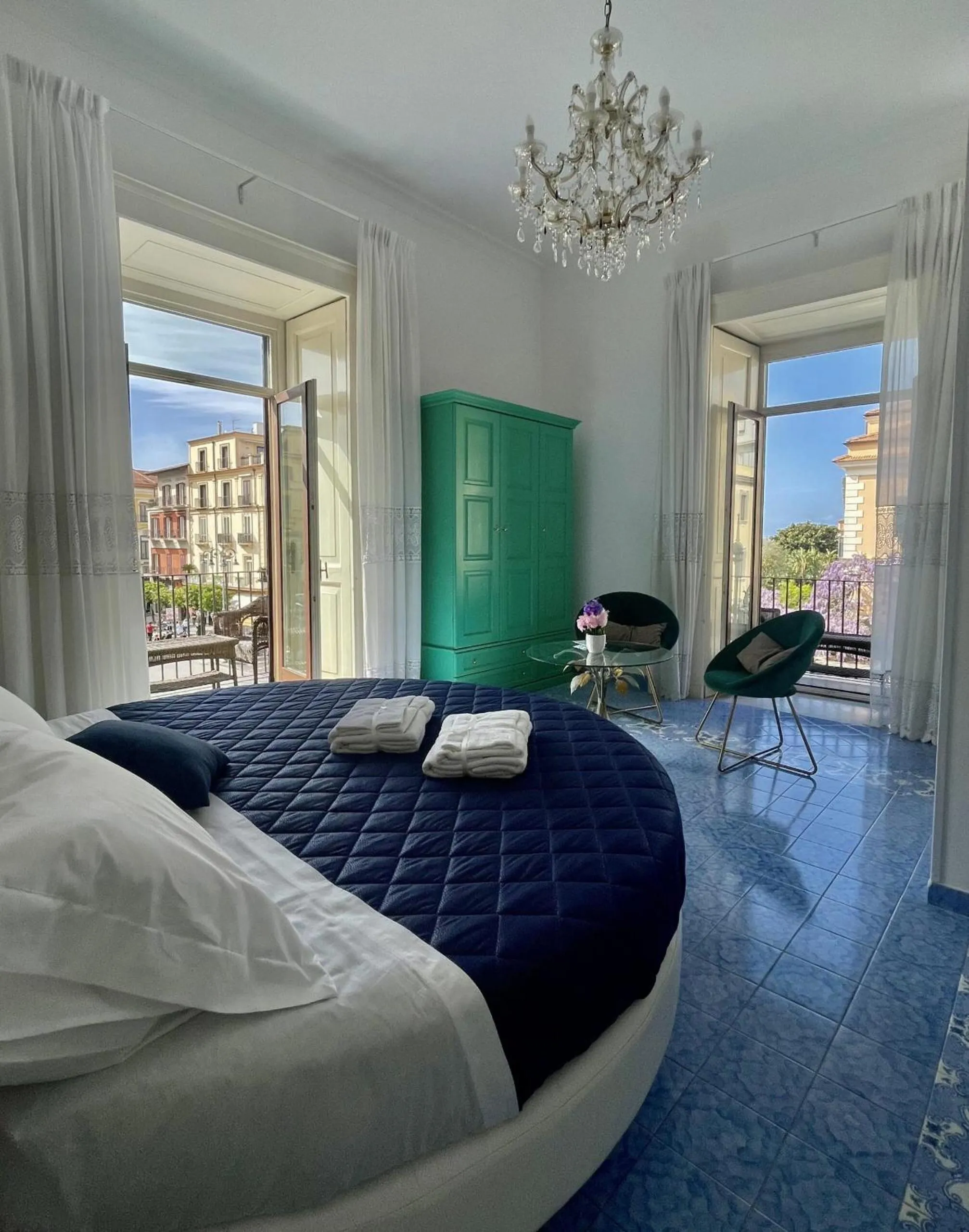 Bed in Ambasciata Sorrento Relais