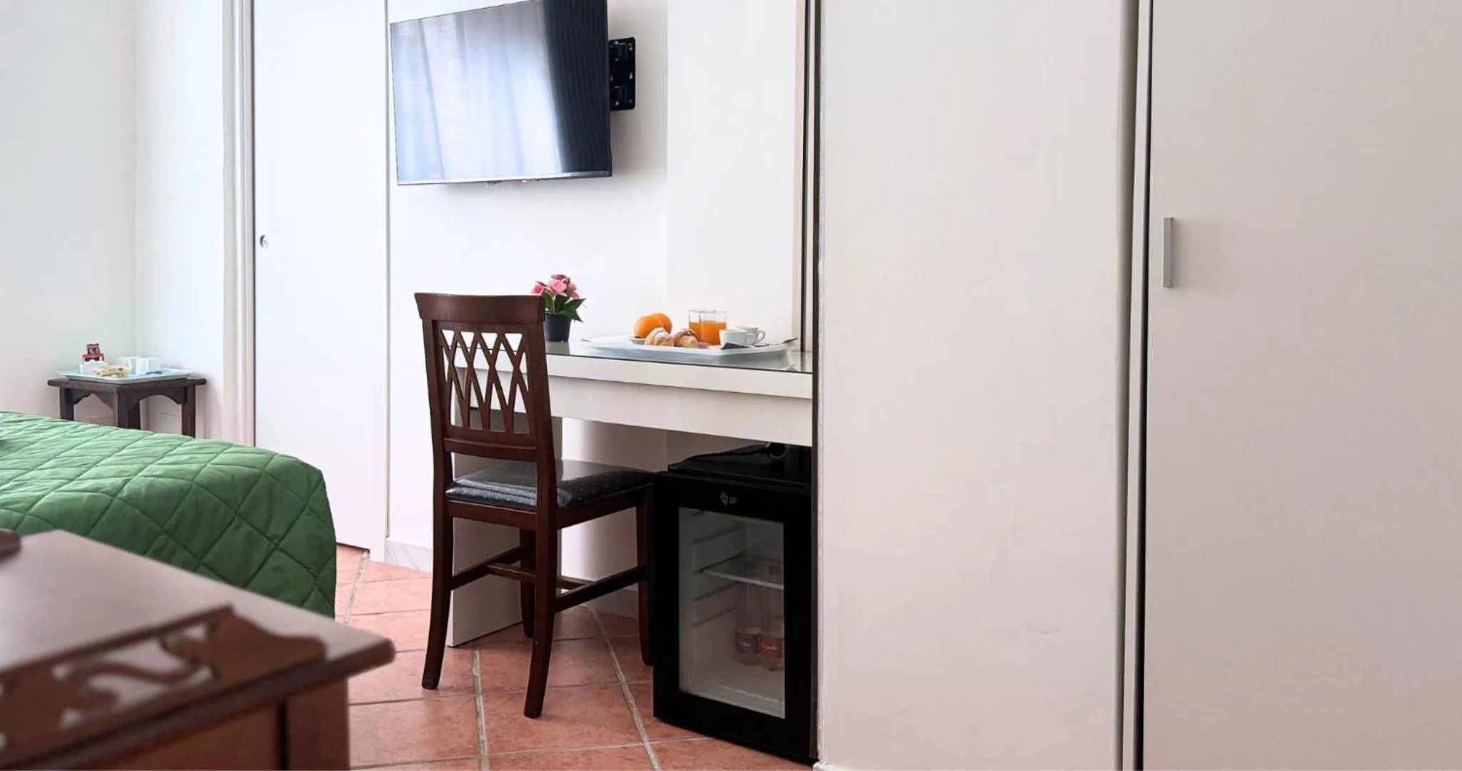 Bed in Ambasciata Sorrento Relais