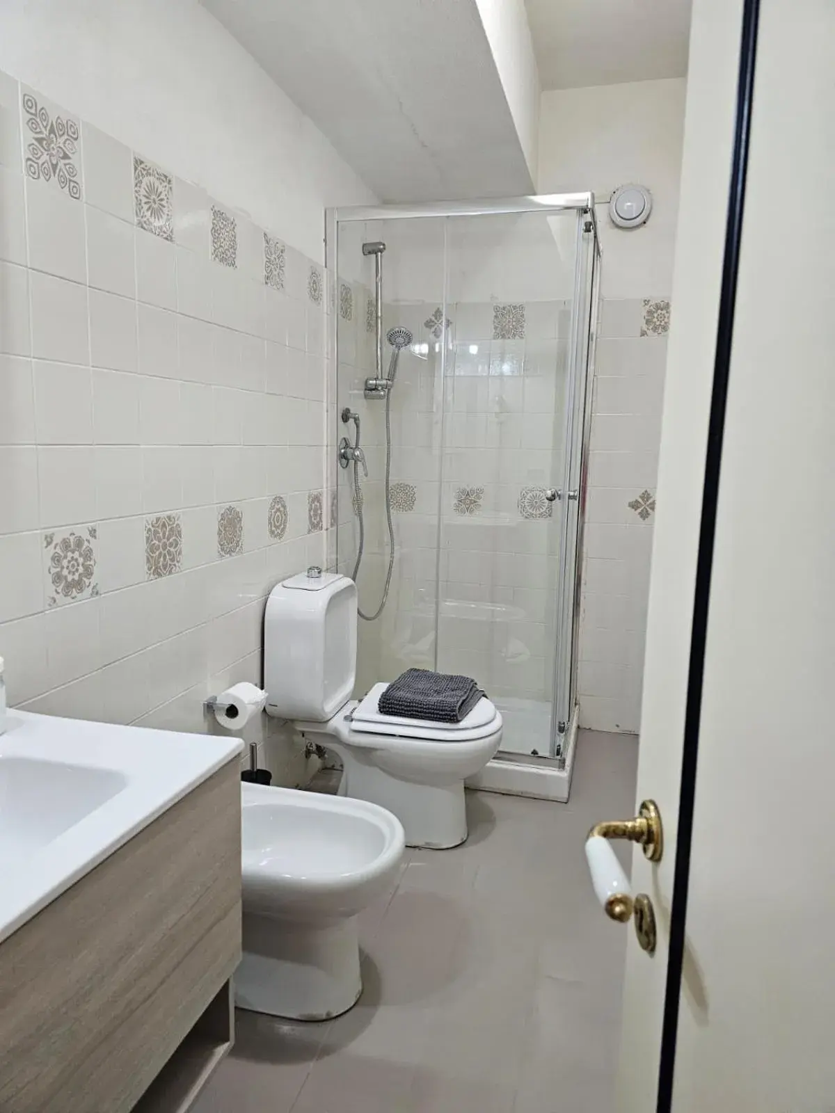 Triple Room with Balcony in Hotel Fernanda Triple Room with Balcony in Hotel Fernanda