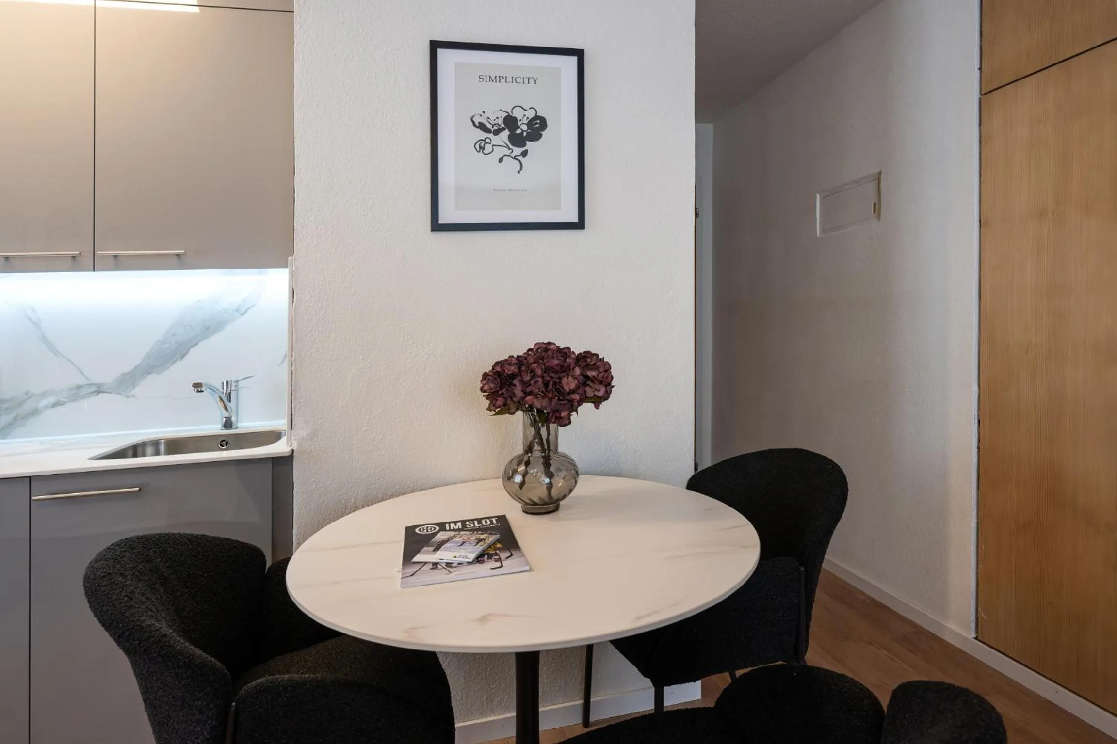 Kitchen or kitchenette in Chalet Alberti Davos Platz