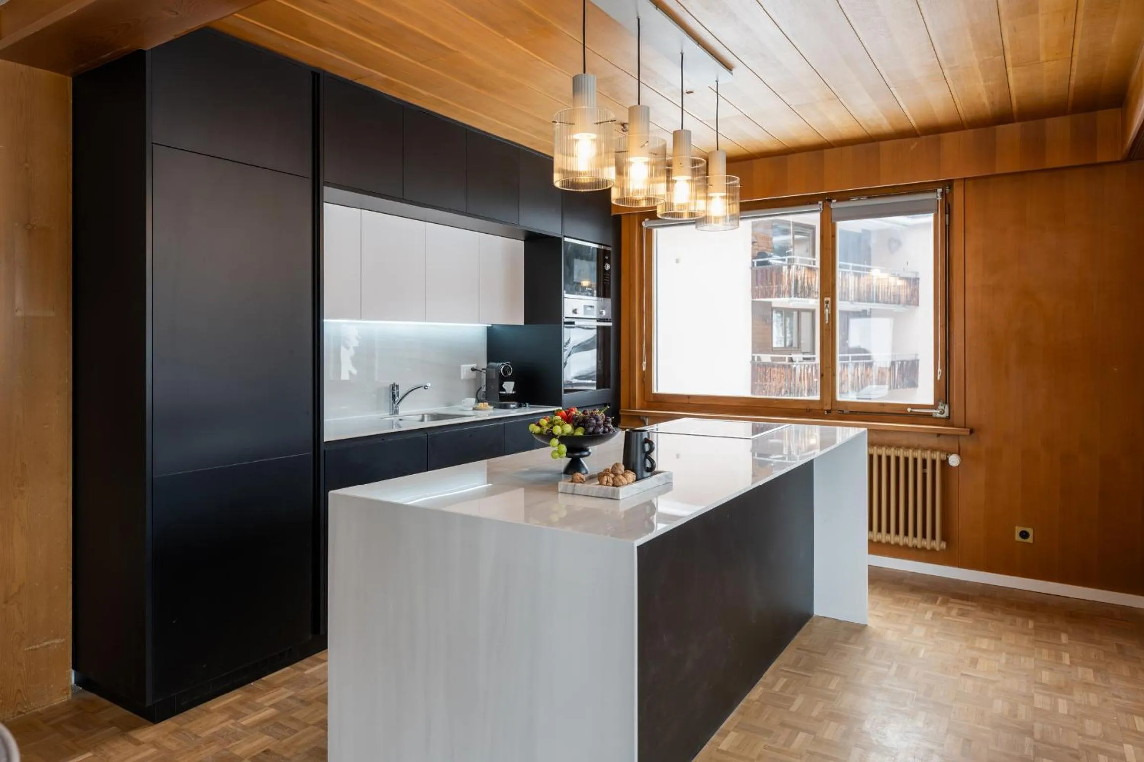 Kitchen or kitchenette in Chalet Alberti Davos Platz